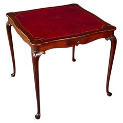 Tavolo da gioco in mogano in stile Queen Anne con piano in pelle lavorata