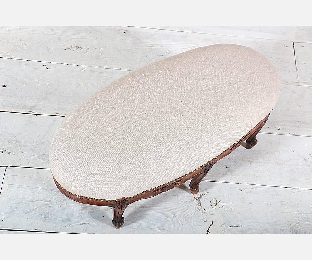 French Louis XV-Style Footstool In Excellent Condition In Los Angeles, CA