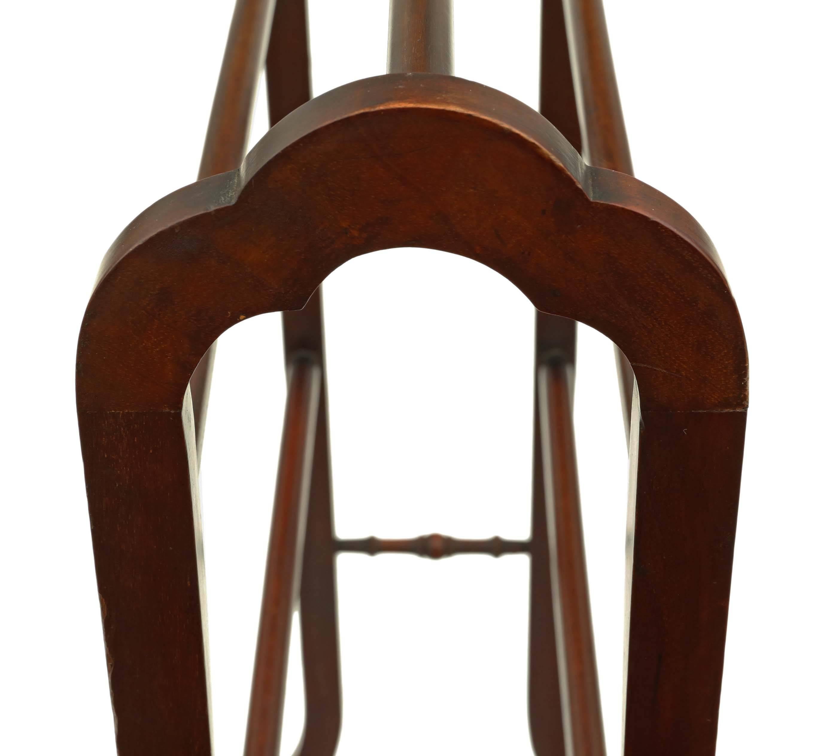 Early 20th Century Antique Quality Victorian Mahogany Towel Rail Stand, circa 1900 For Sale