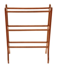 Antique Quality Victorian circa 1900 Light Mahogany Towel Rail Stand