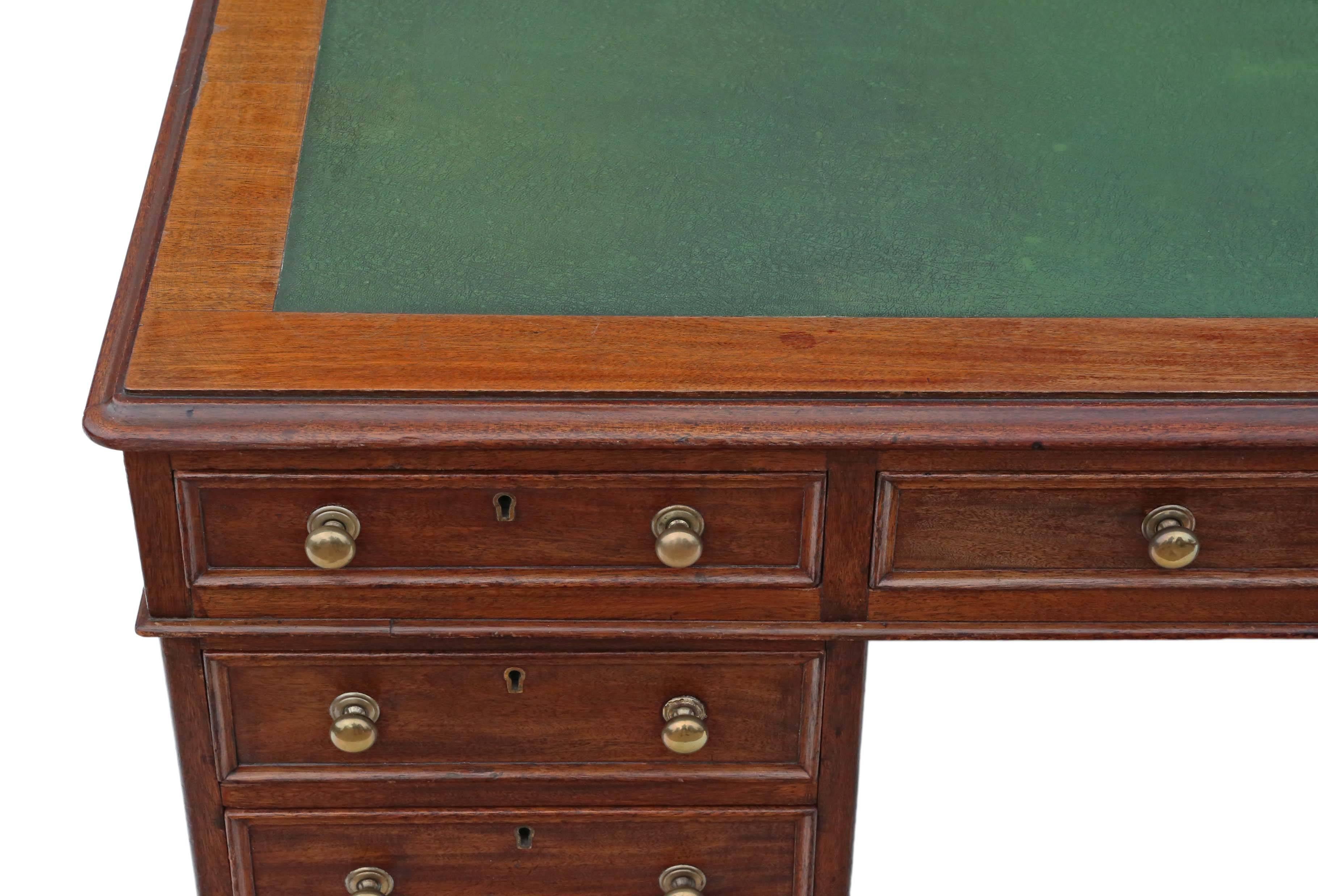 Antique Quality Large Victorian circa 1890 Mahogany Partner's Desk In Good Condition For Sale In Wisbech, Walton Wisbech