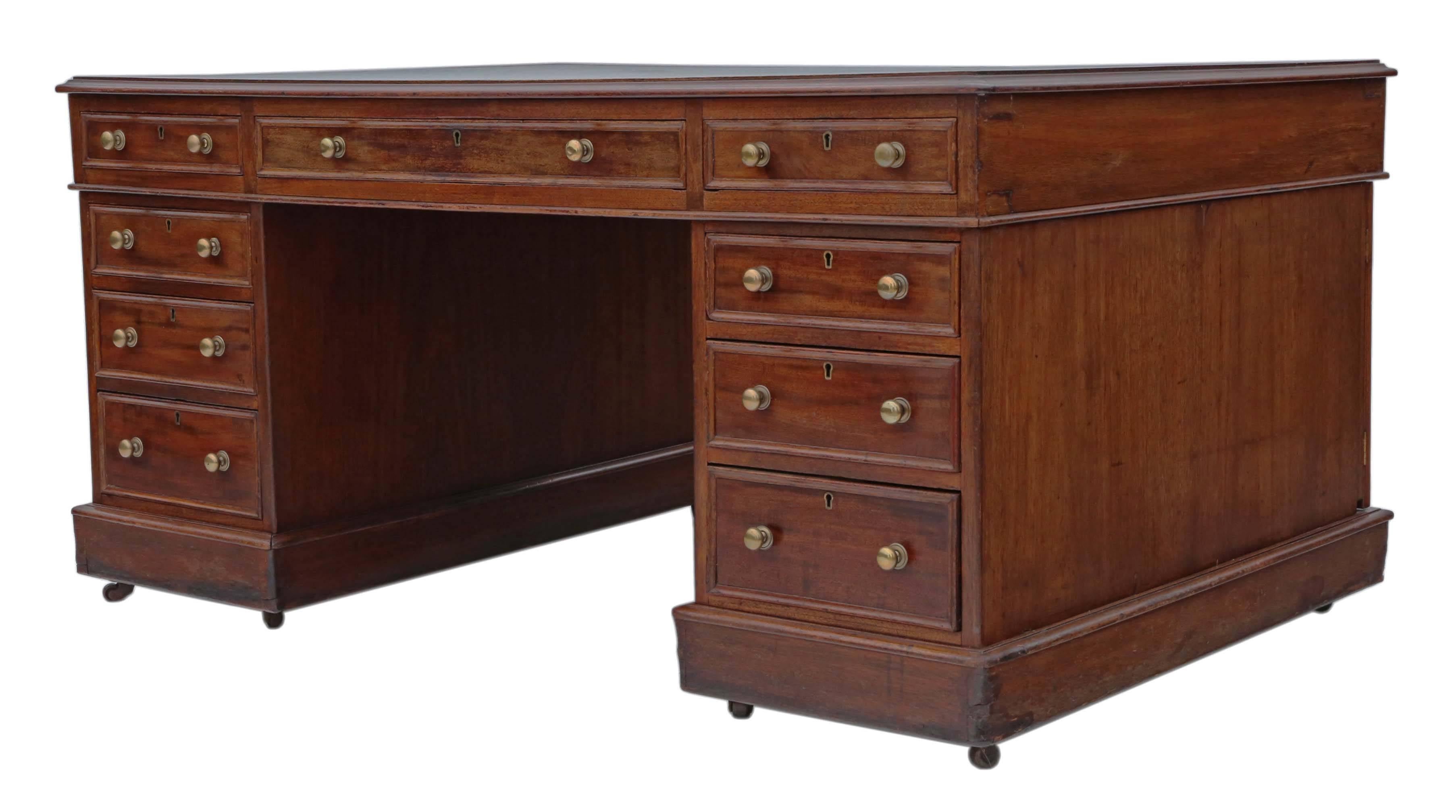 Antique Quality Large Victorian circa 1890 Mahogany Partner's Desk For Sale 4