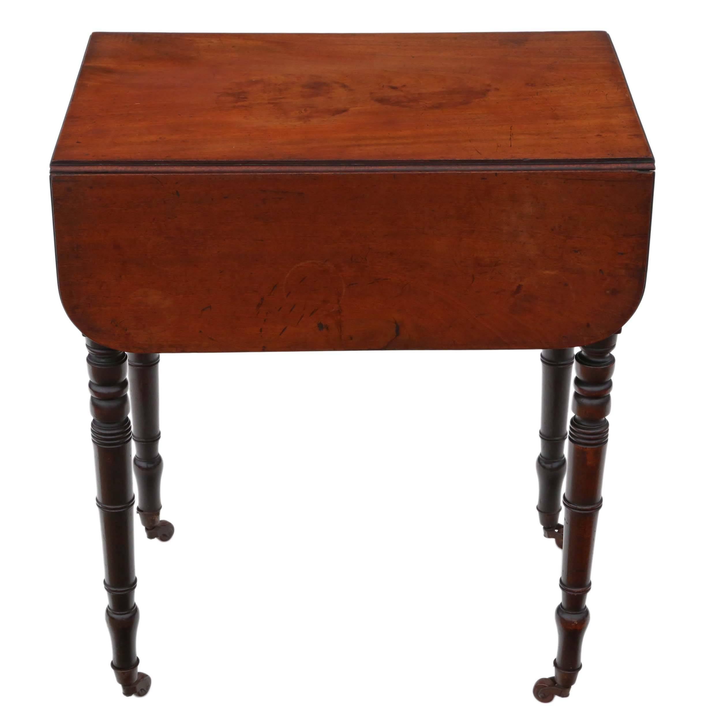 Antique Quality Regency circa 1825 Mahogany Two-Drawer Drop-Leaf Work Table For Sale 3