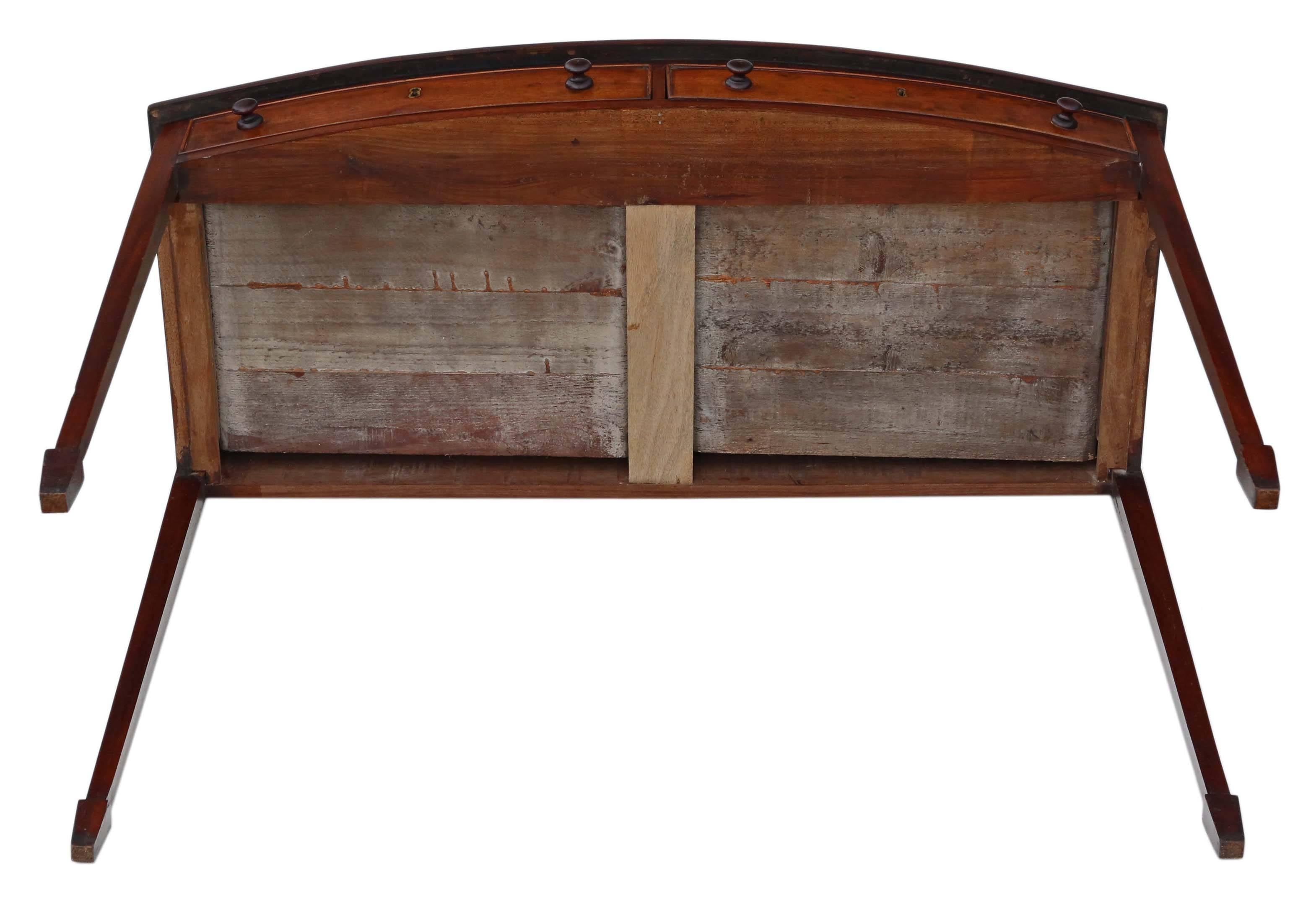 Antique Quality Bow Front Mahogany Desk Writing Table 19th Century and Later For Sale 3