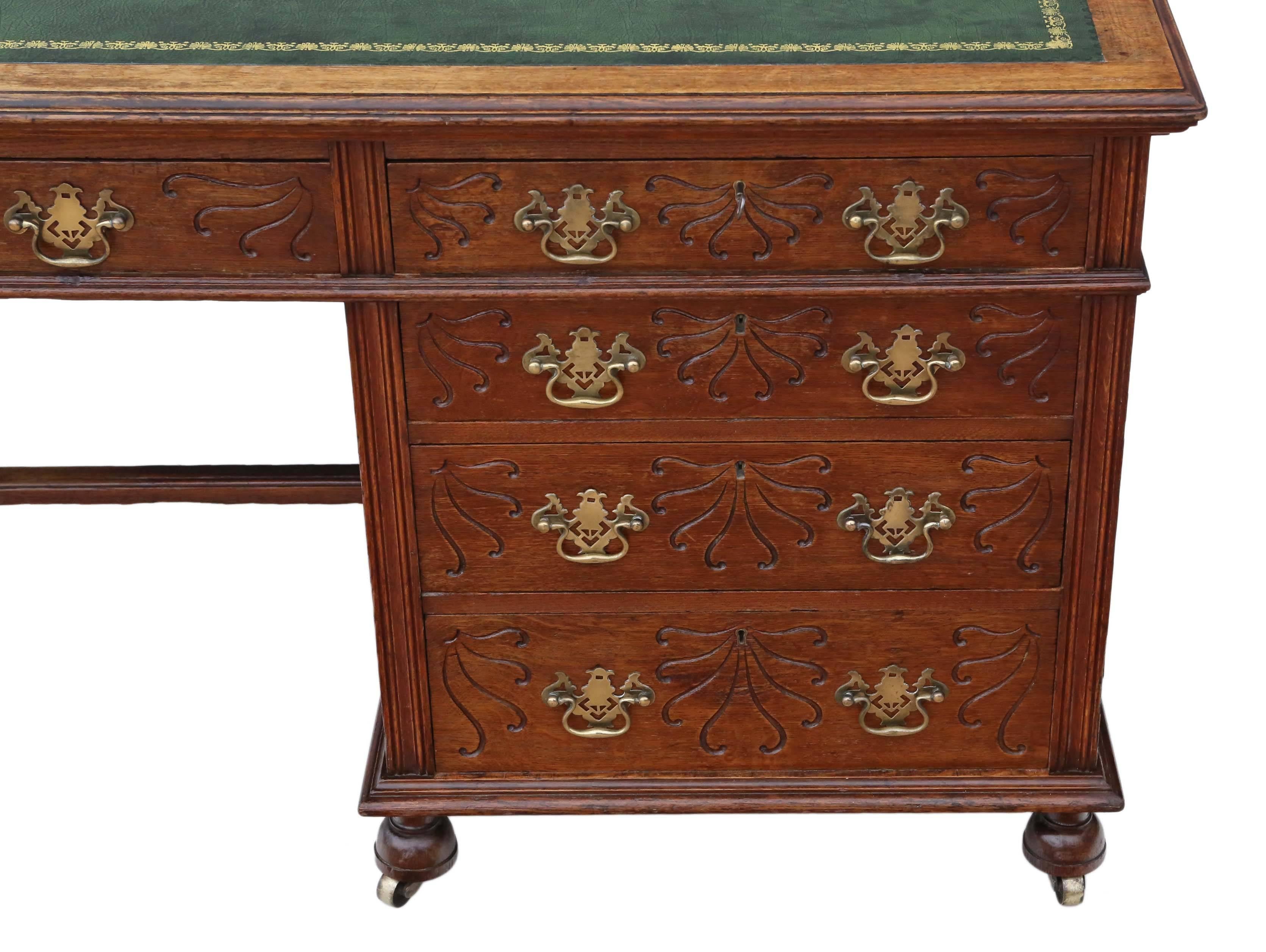 British Antique Quality Large Victorian Oak Pedestal Partner's Desk, circa 1900 For Sale