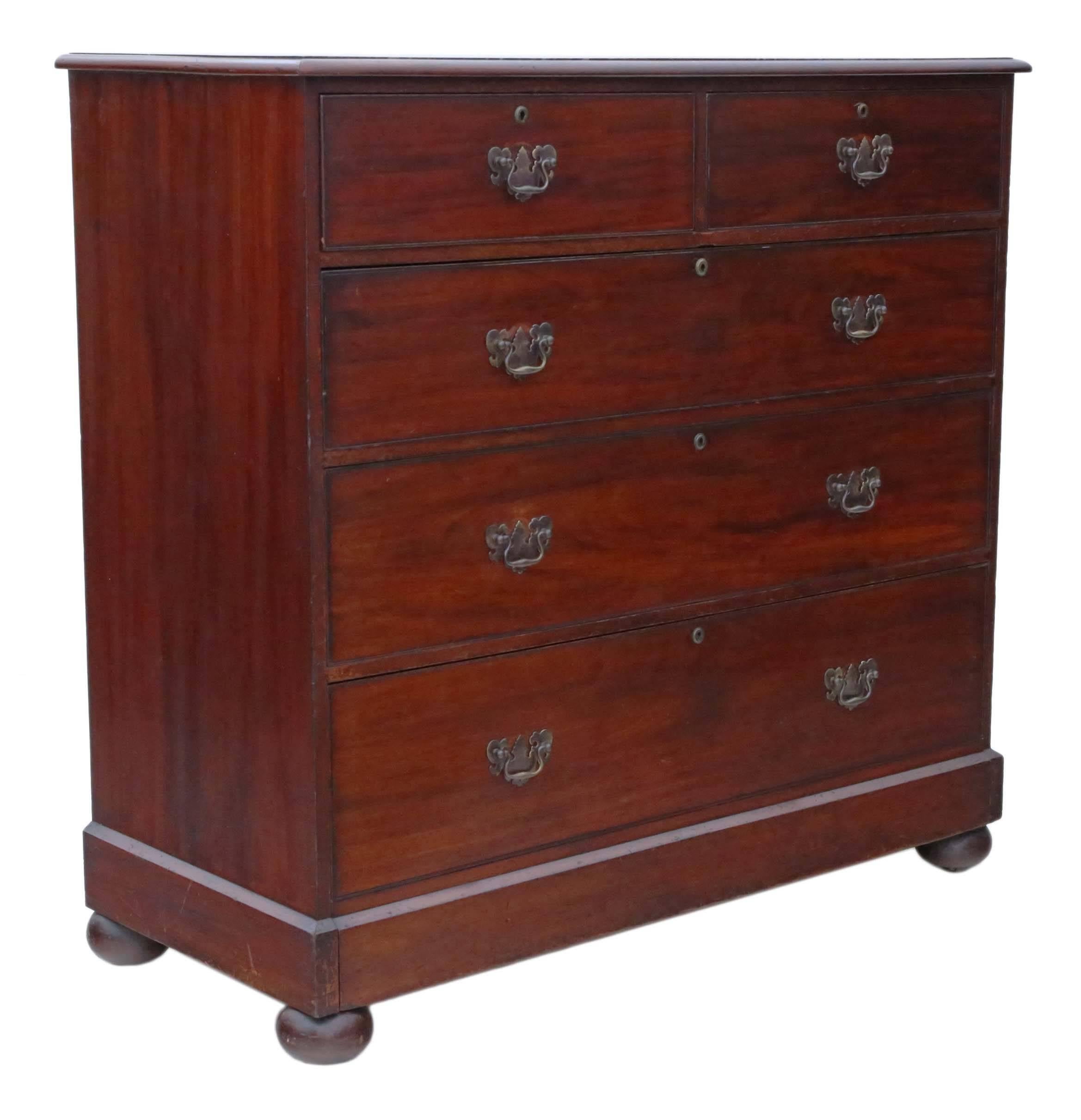 Antique Large Quality Victorian 19th Century Mahogany Chest of Drawers For Sale 3