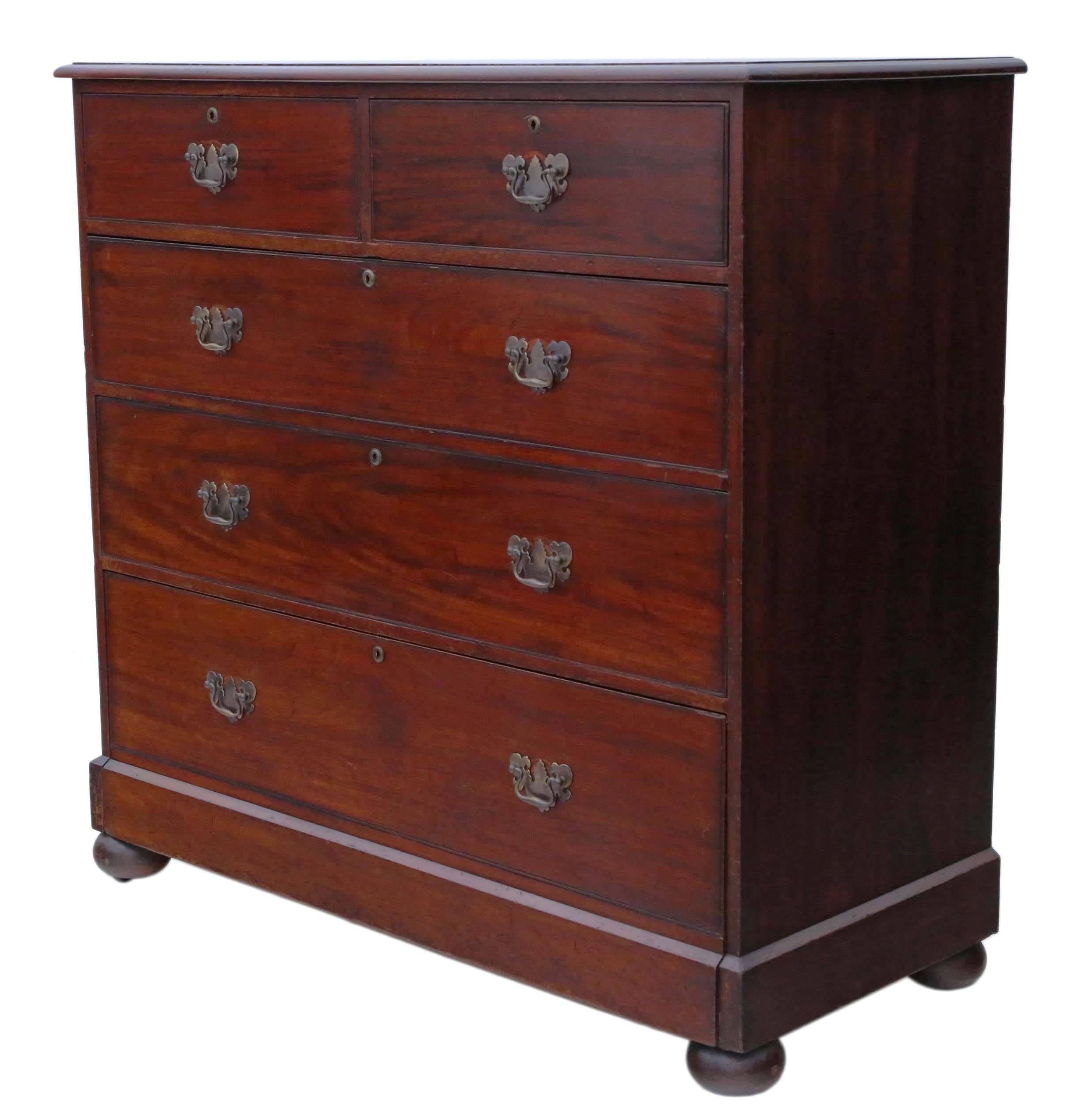 Antique Large Quality Victorian 19th Century Mahogany Chest of Drawers For Sale 2