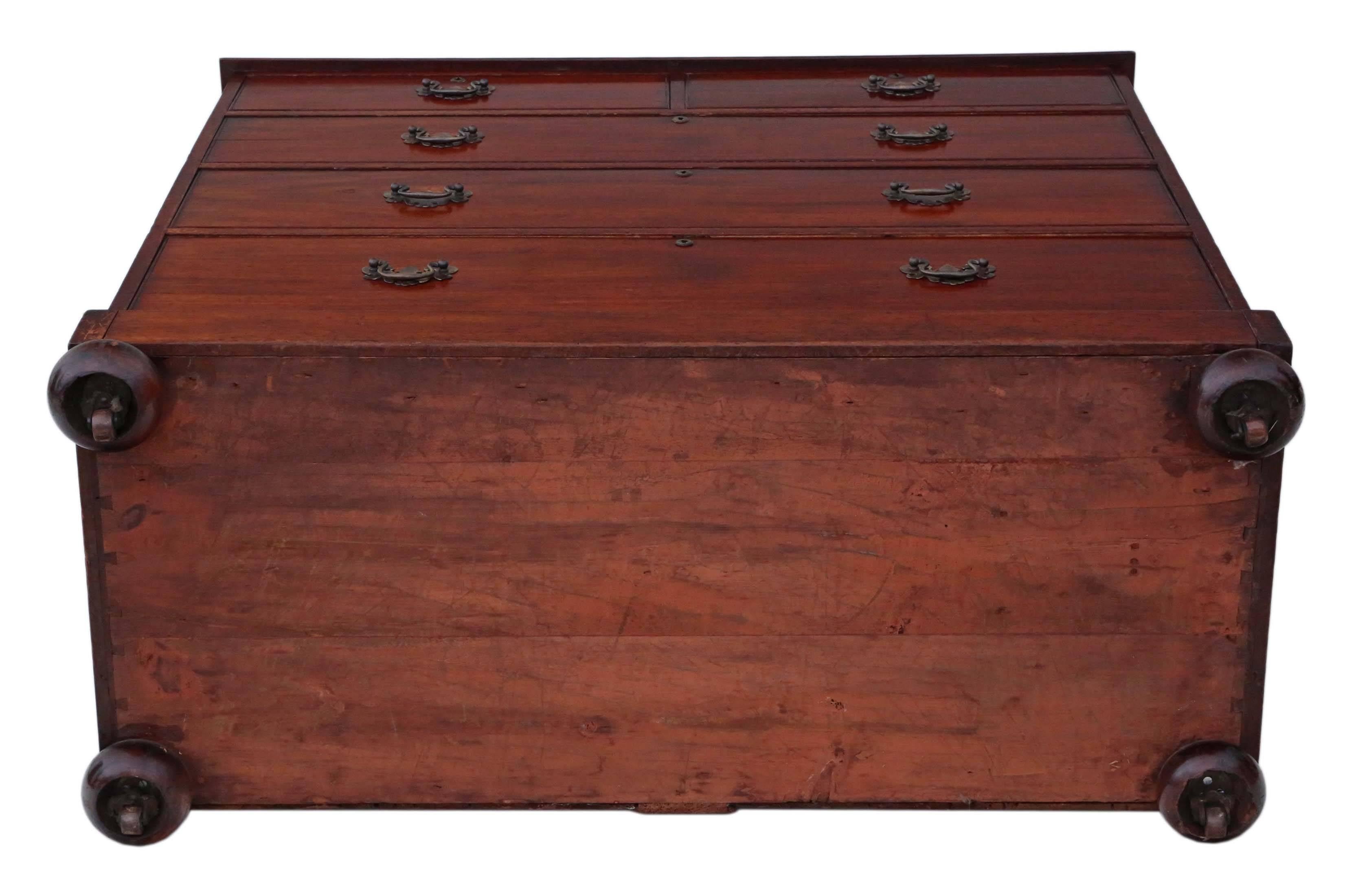 Antique Large Quality Victorian 19th Century Mahogany Chest of Drawers For Sale 4