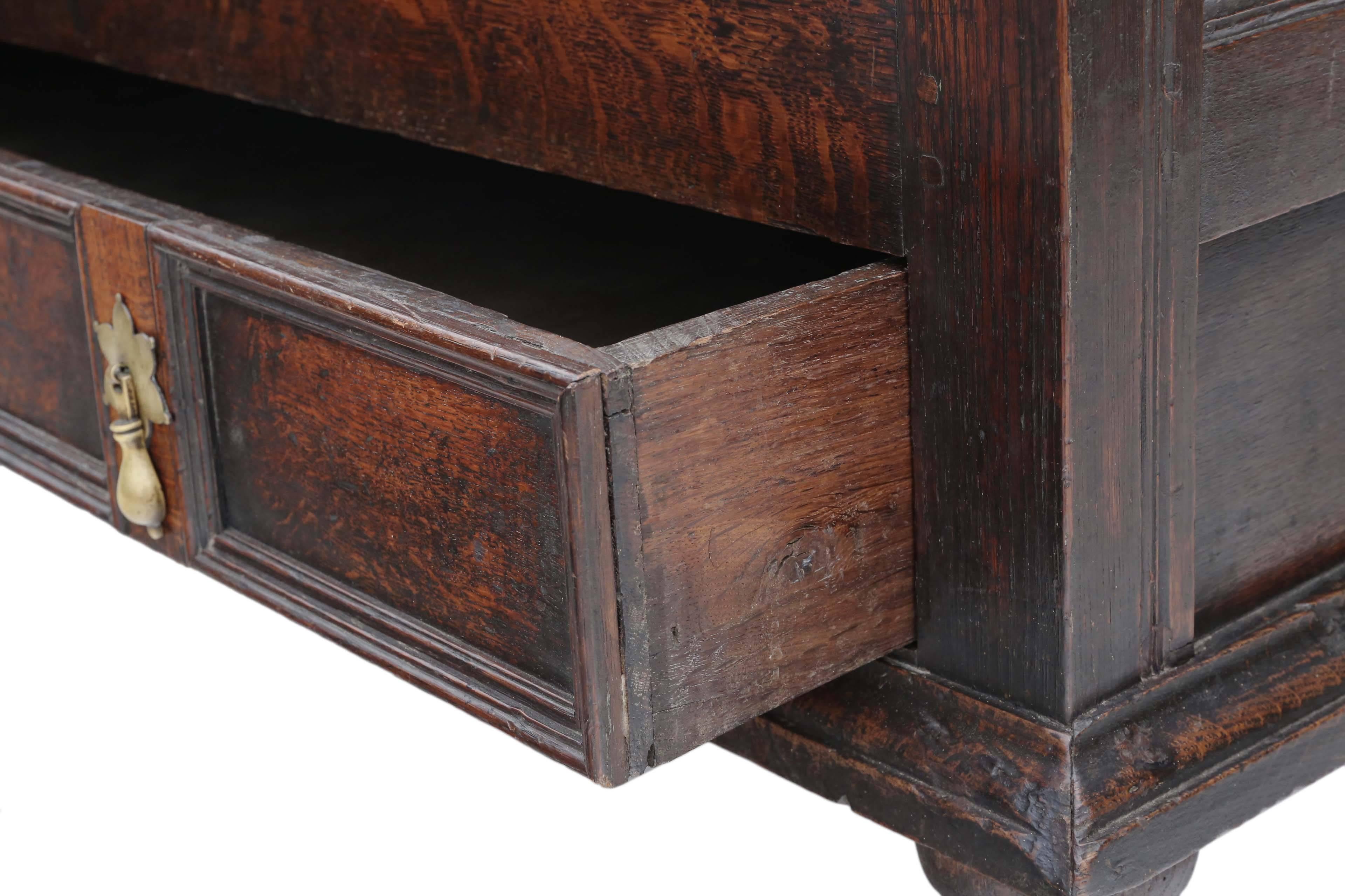 18th Century Georgian Oak Coffer or Mule Chest For Sale 3