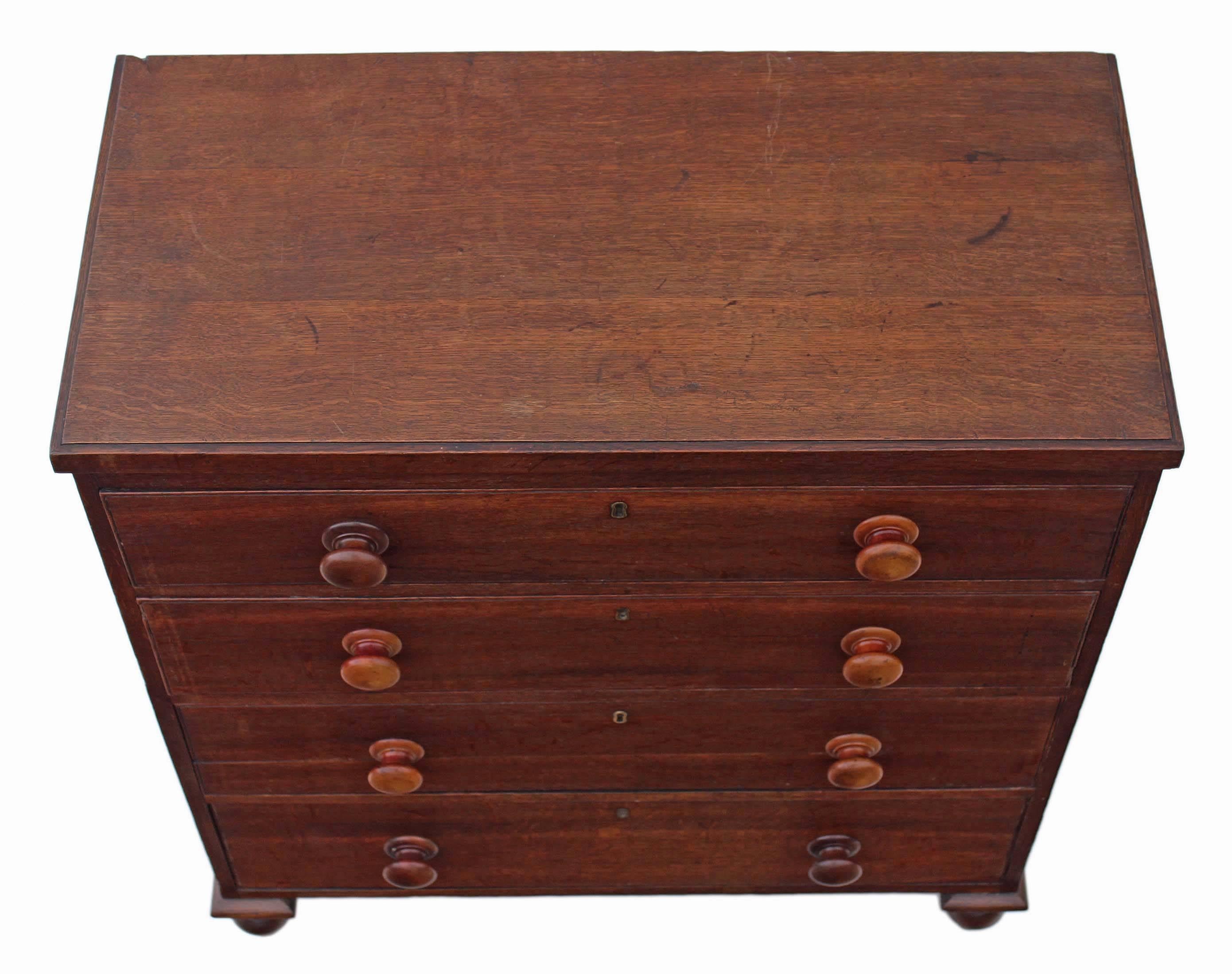 British Antique Early Victorian 19th Century Oak Chest of Drawers For Sale