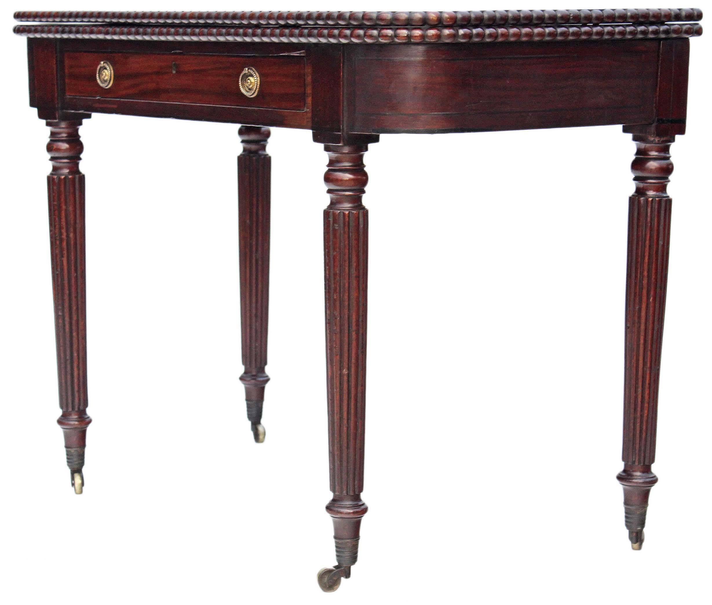 Antique Quality Victorian Mahogany 19th Century Folding Card Tea Table Console In Good Condition For Sale In Wisbech, Walton Wisbech