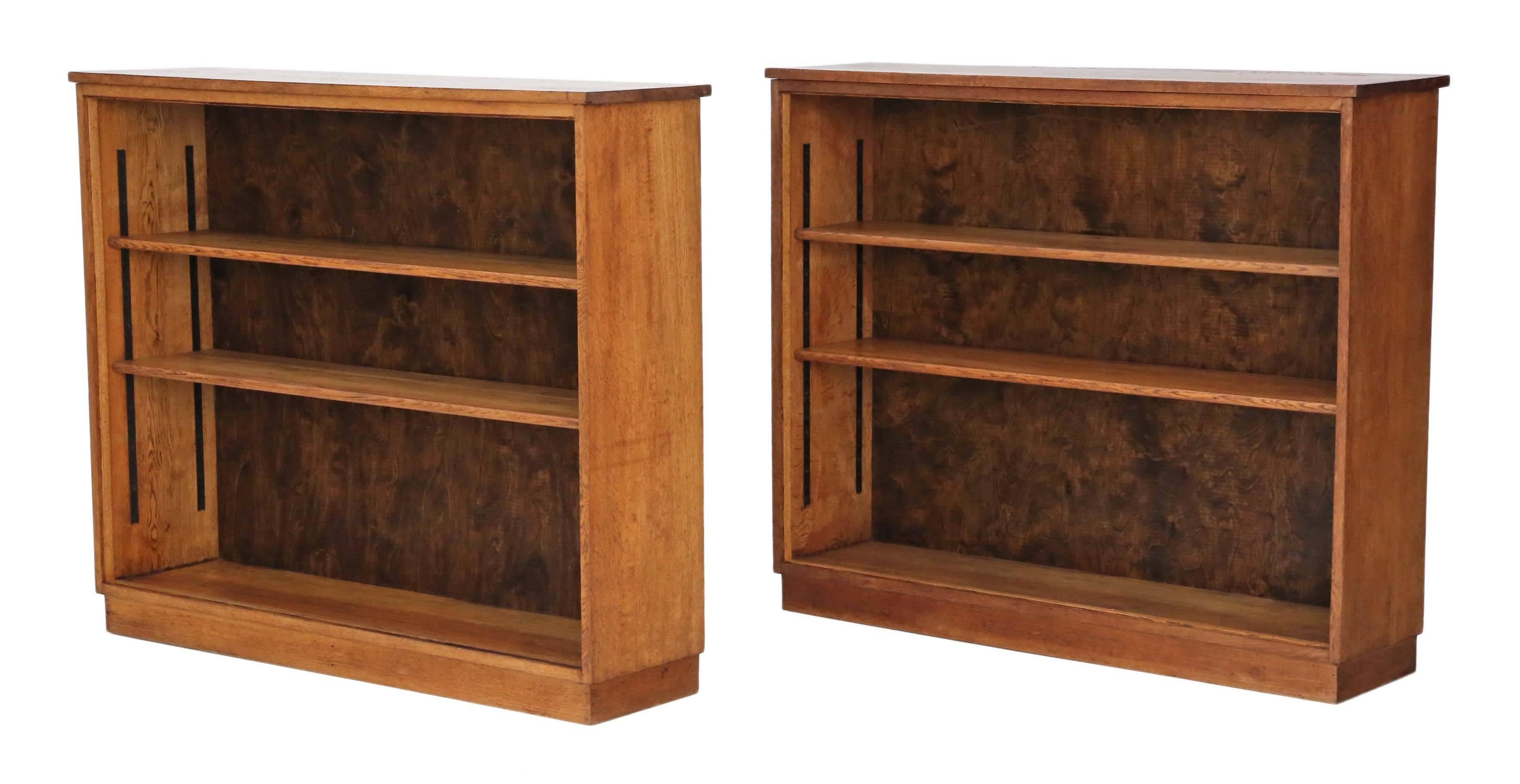 Mid-Century Modern Antique Pair of Quality Adjustable Oak Open Bookcases, circa 1950 For Sale