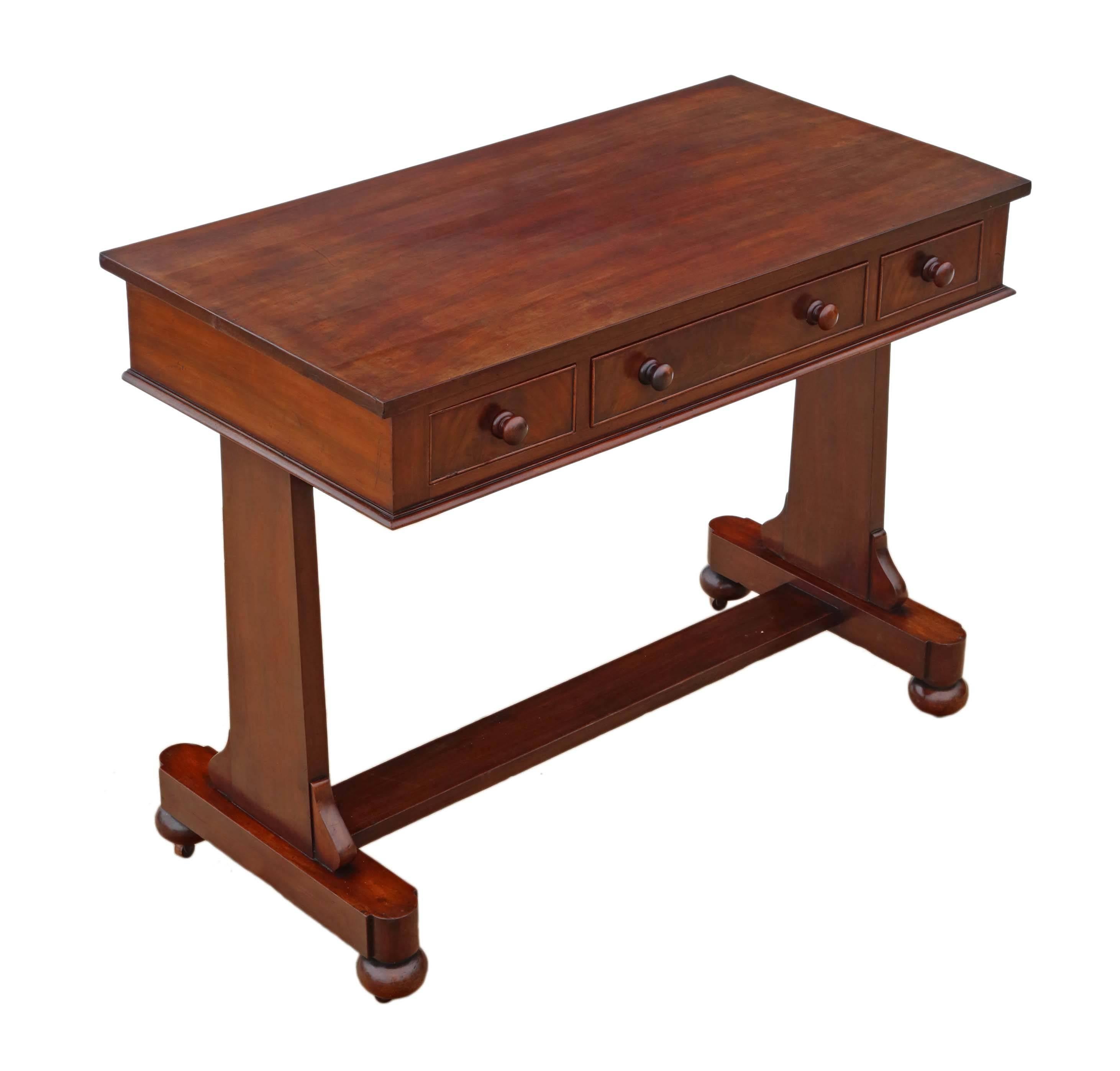 Mid-19th Century Antique Quality Victorian circa 1860 Mahogany Desk or Writing Table For Sale