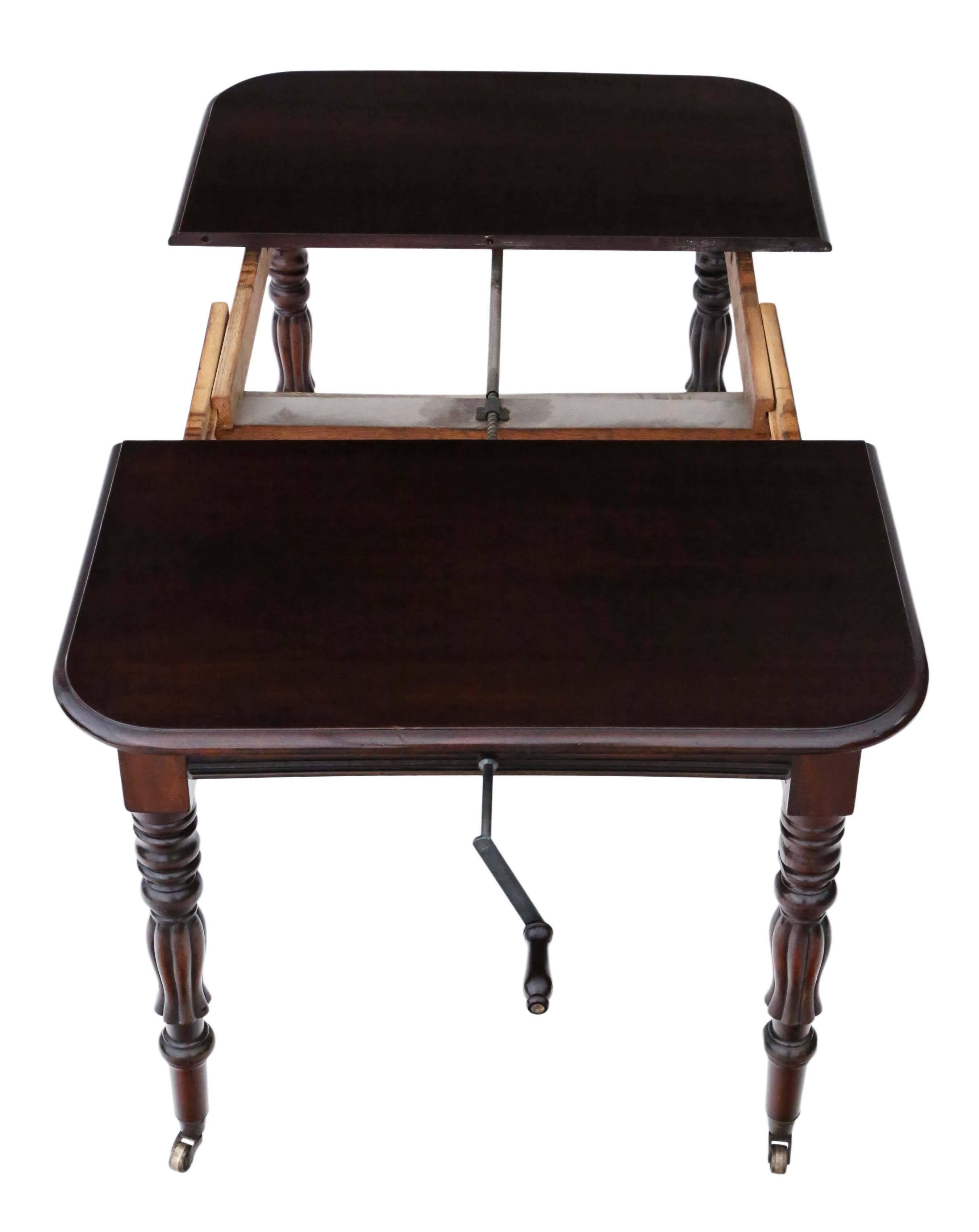 Antique Quality Victorian circa 1900 Mahogany Wind Out Extending Dining Table For Sale 5