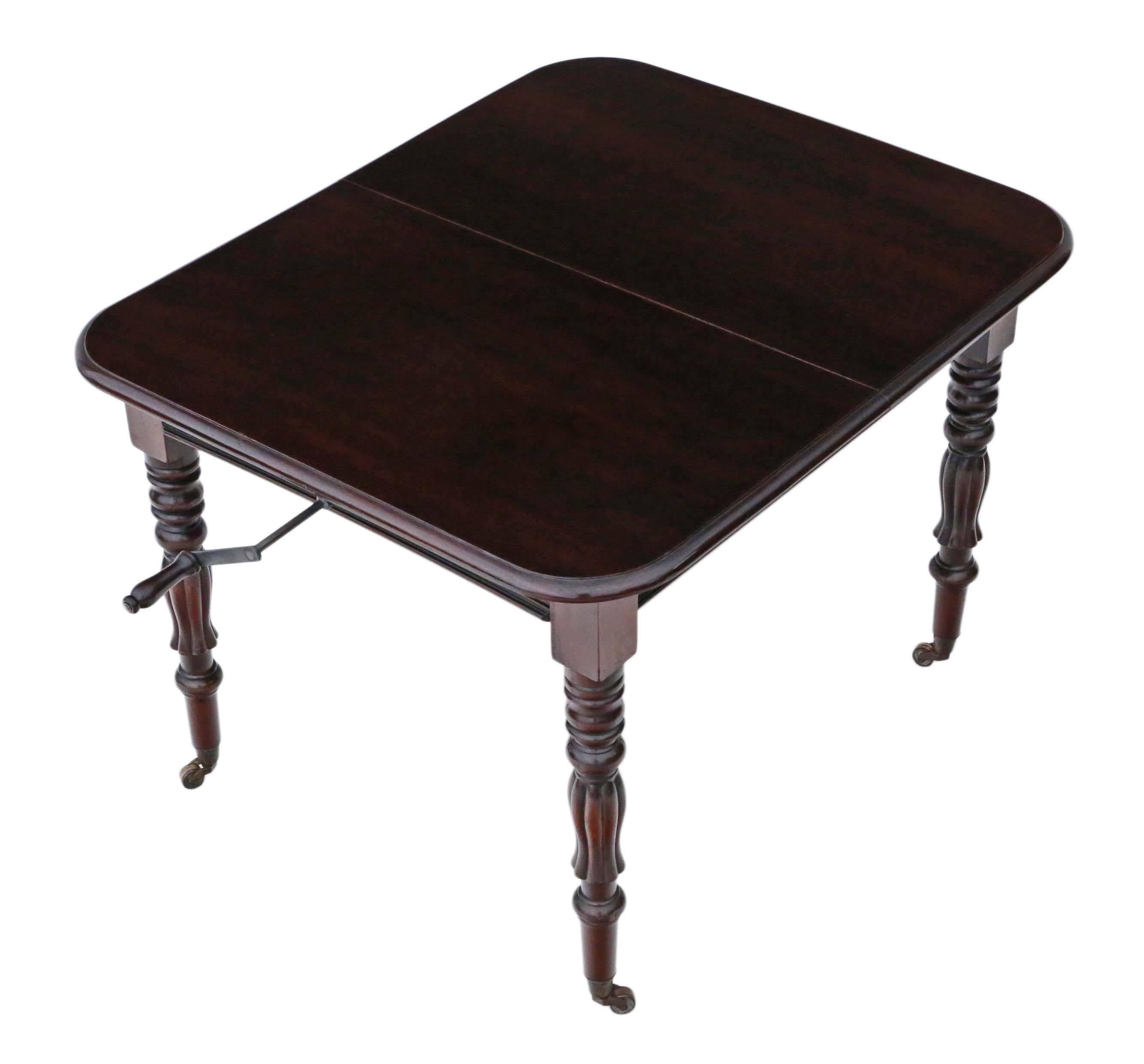 Antique Quality Victorian circa 1900 Mahogany Wind Out Extending Dining Table For Sale 6