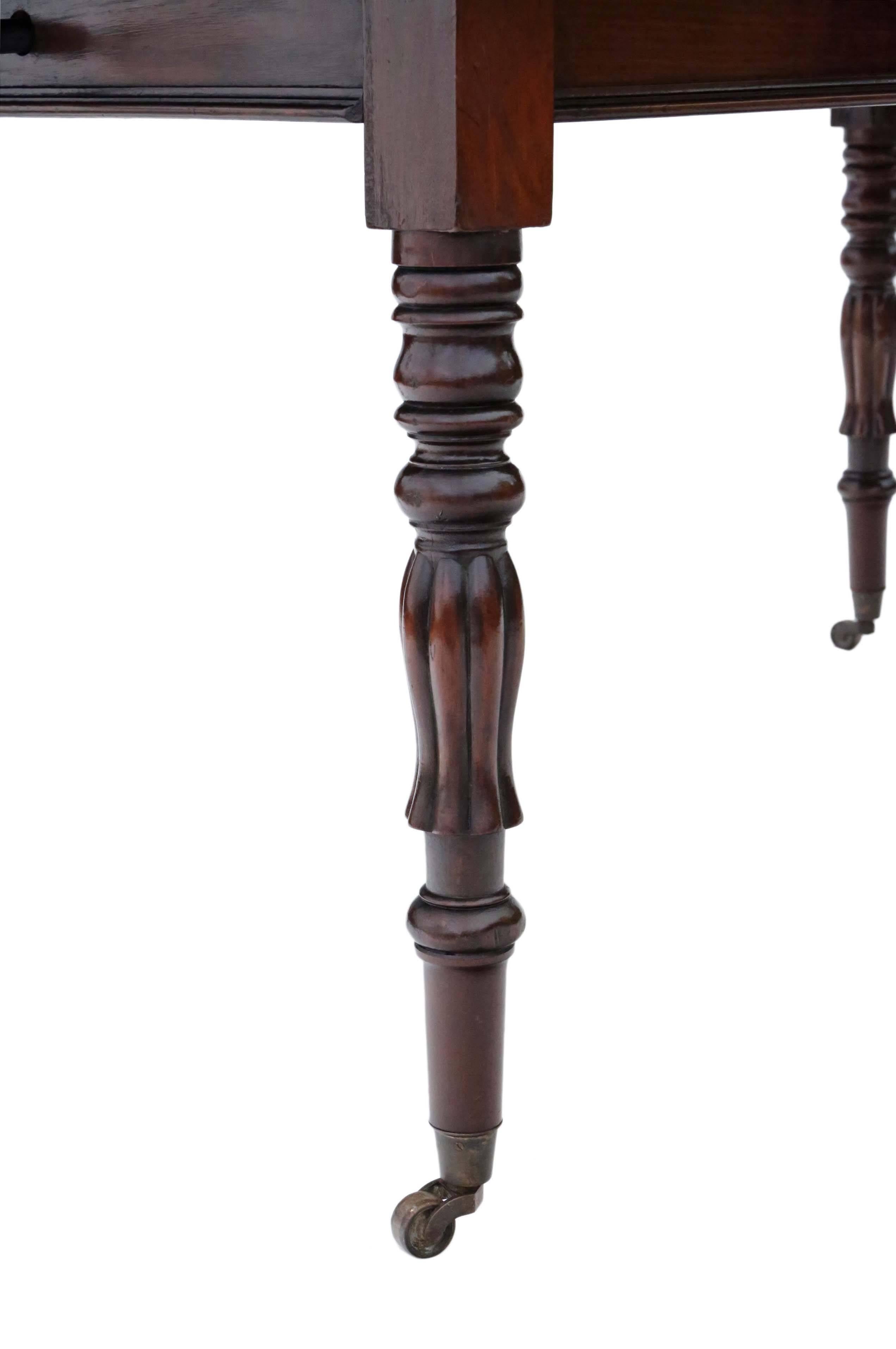 Antique Quality Victorian circa 1900 Mahogany Wind Out Extending Dining Table In Good Condition For Sale In Wisbech, Walton Wisbech