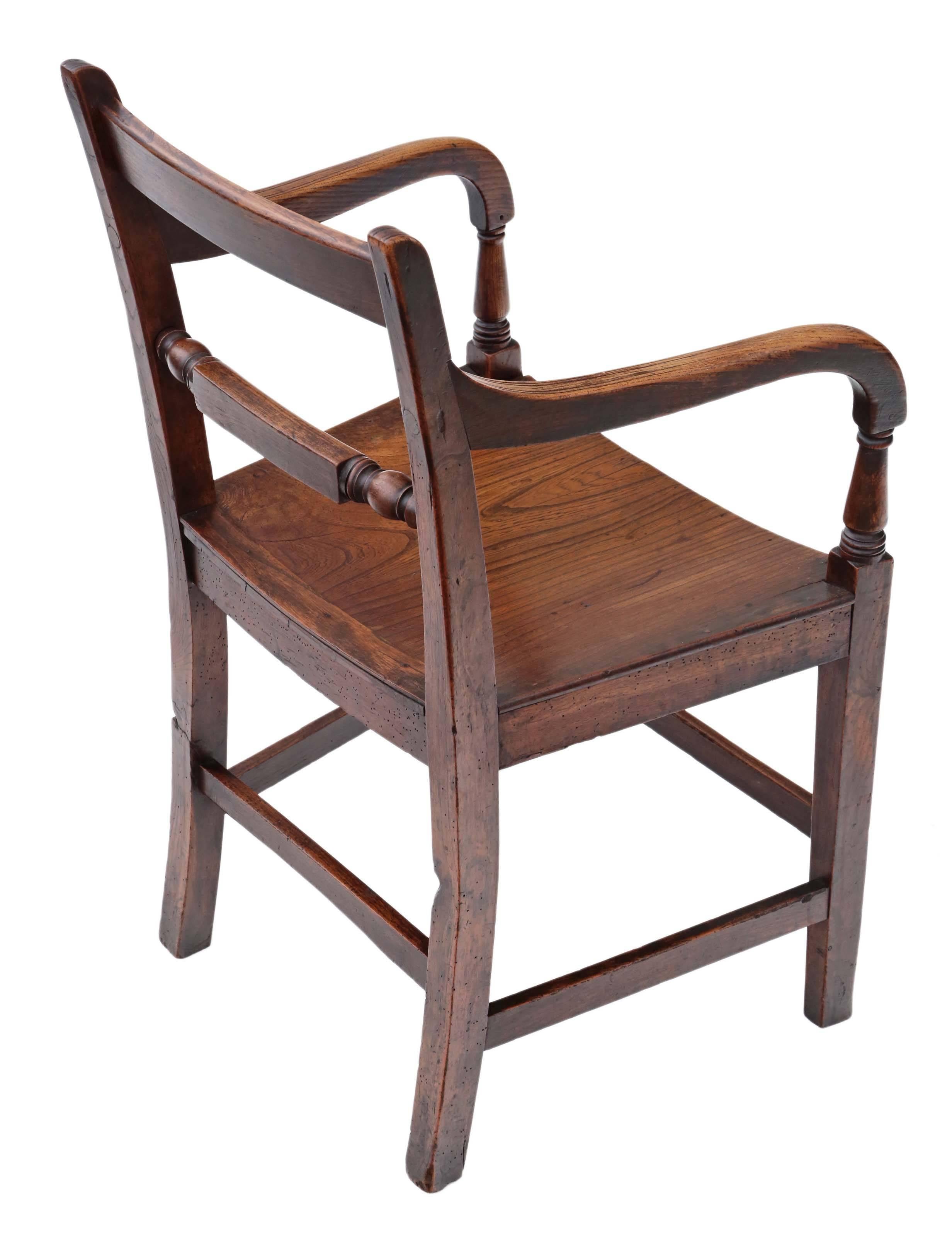 Antique Quality Georgian circa 1800 Elm Elbow Desk Chair In Good Condition For Sale In Wisbech, Walton Wisbech