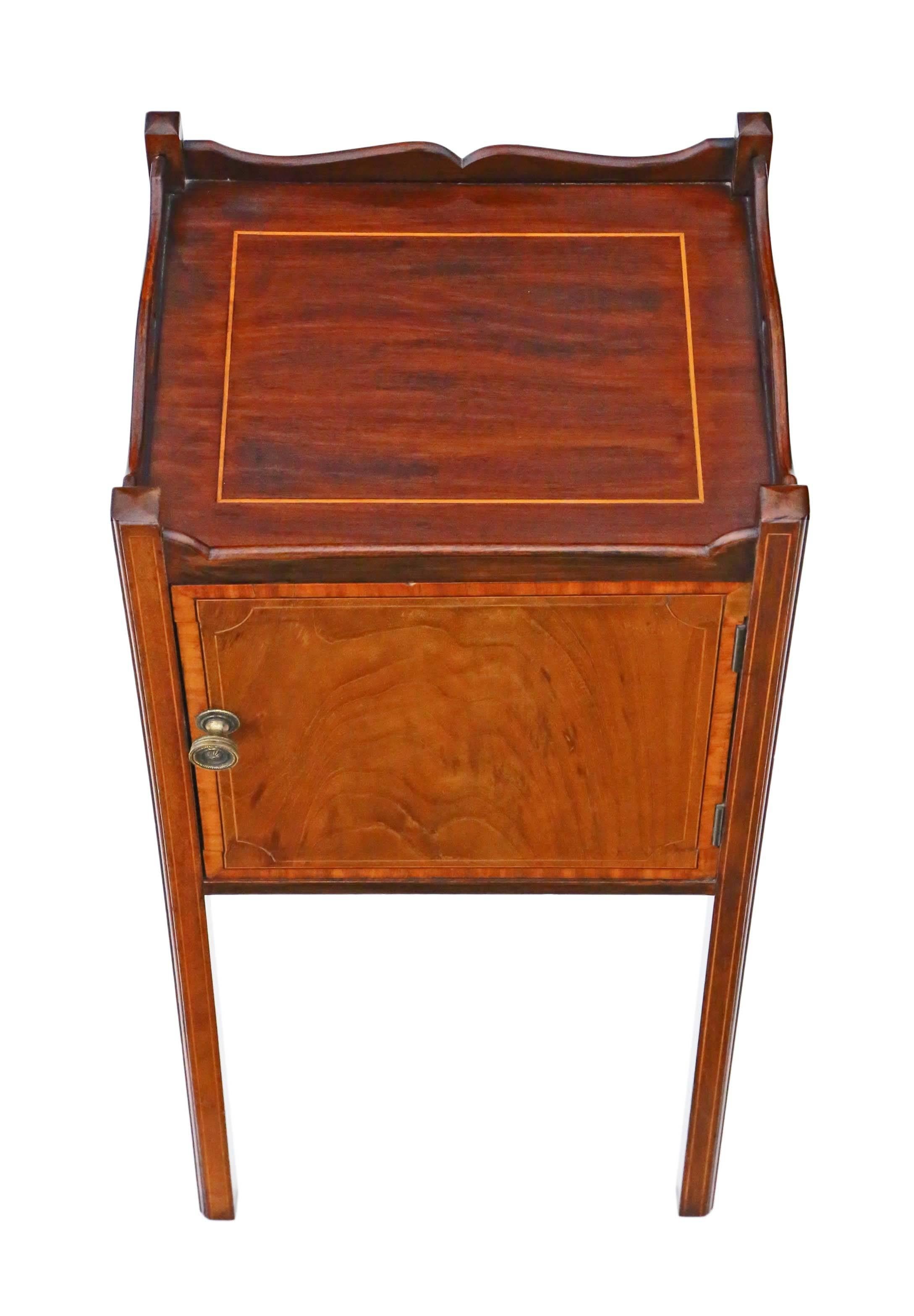 Antique Georgian Revival, circa 1905 Mahogany Tray Top Bedside Table Cupboard In Good Condition For Sale In Wisbech, Walton Wisbech