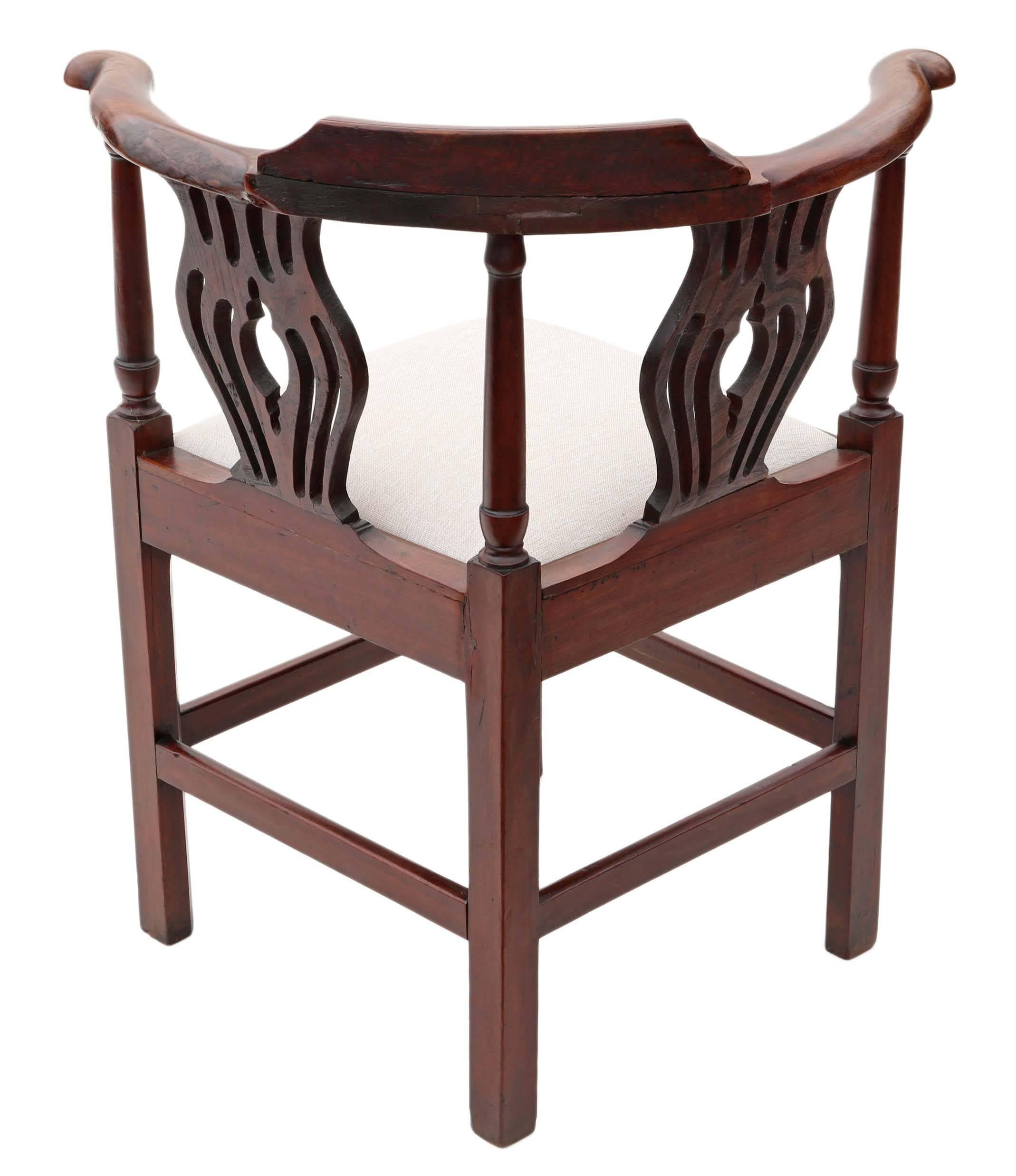 British Antique Georgian, circa 1810 Mahogany Office Elbow Desk Tub Chair Corner Carver For Sale