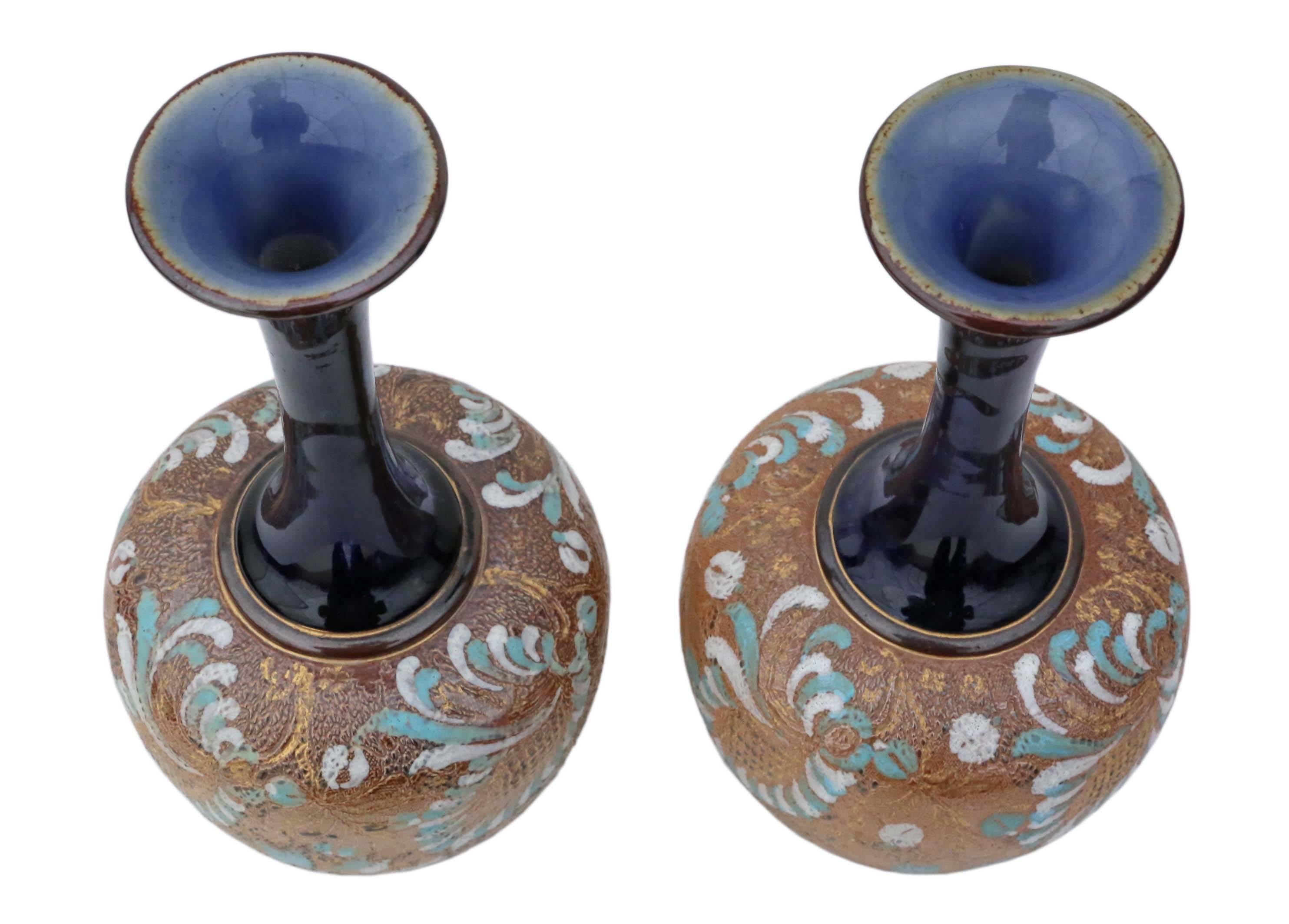 Antique Pair of Royal Doulton Slater Vases In Good Condition For Sale In Wisbech, Walton Wisbech