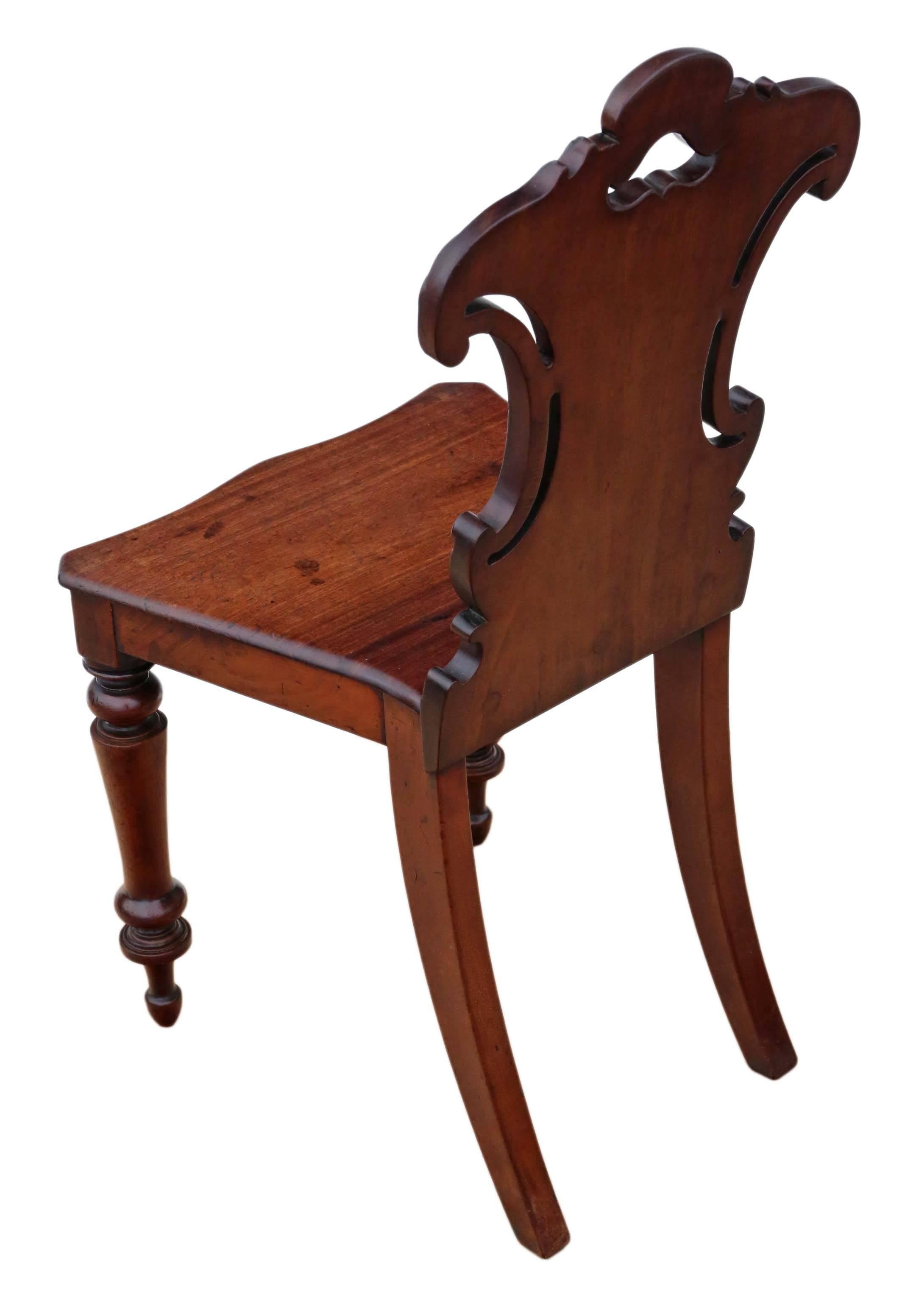 British Antique Victorian circa 1850-1870 Carved Mahogany Hall Chair For Sale