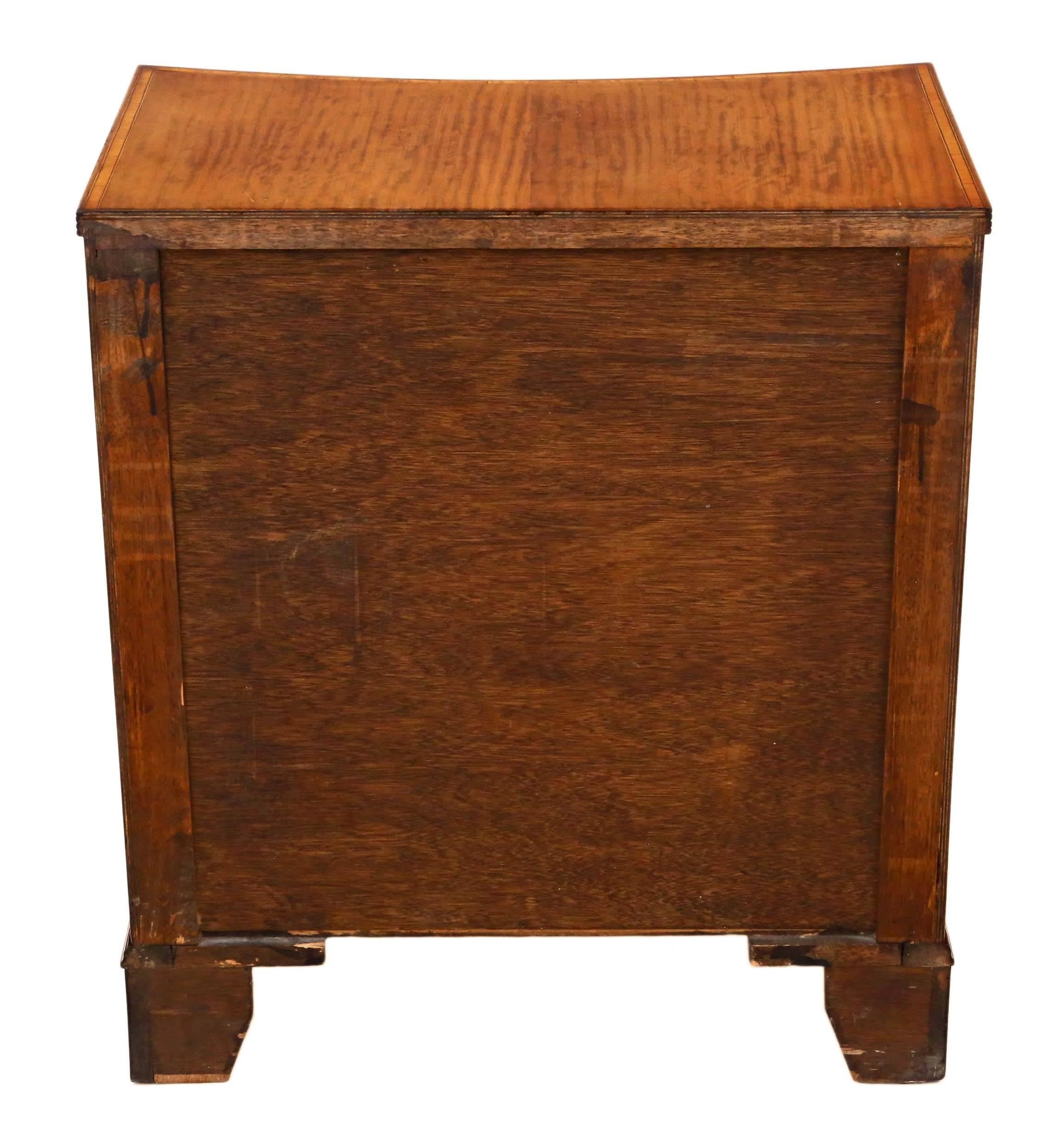 Antique Small Georgian Revival Concave Front Mahogany Chest of Drawers For Sale 3