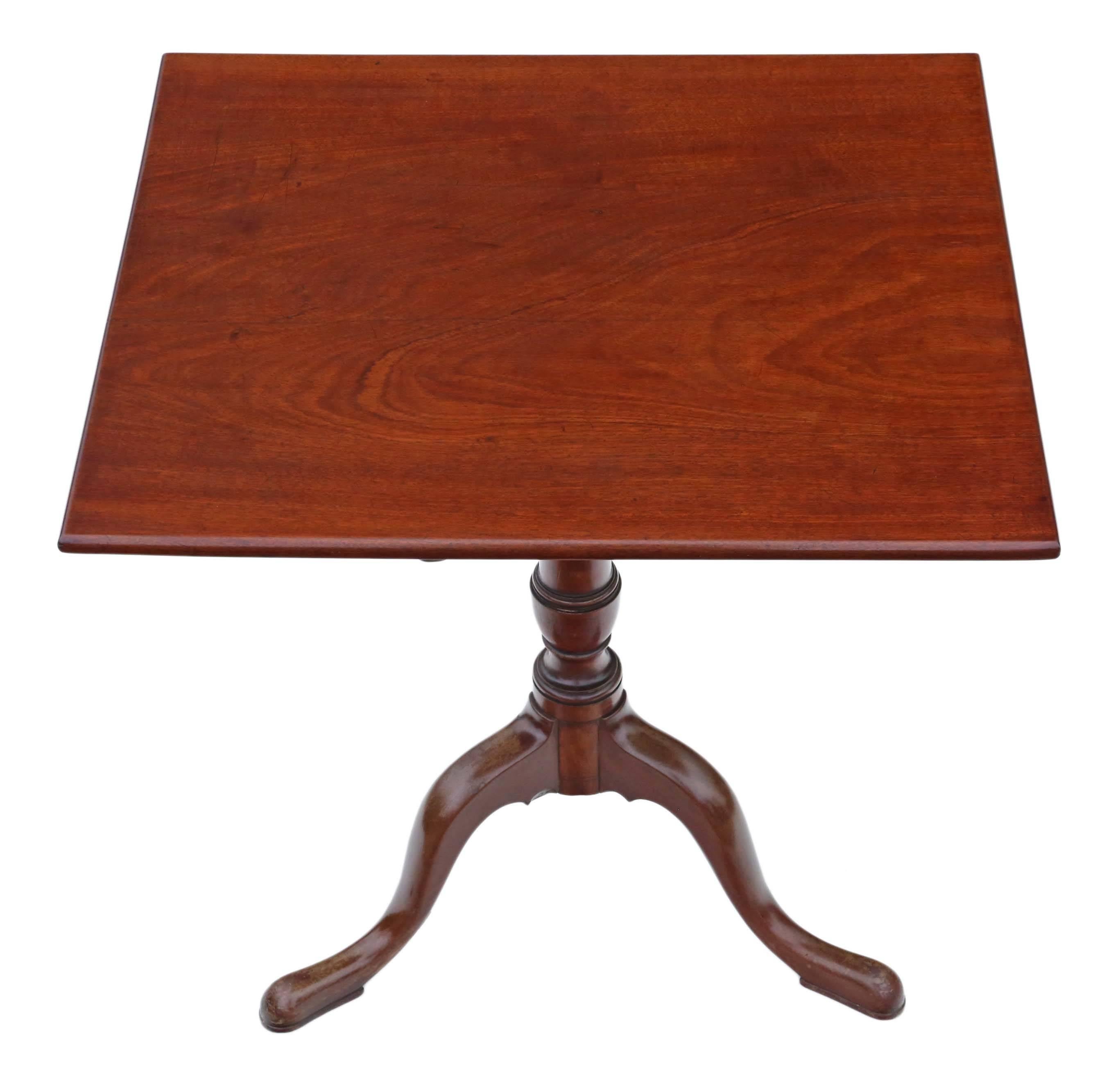 Antique Georgian circa 1820 mahogany tilt-top supper side or wine table.

Solid with no loose joints and the catch works. A charming table.

No woodworm.

Would look great in the right location!

Overall maximum dimensions: 71cm W x 64.5cm D