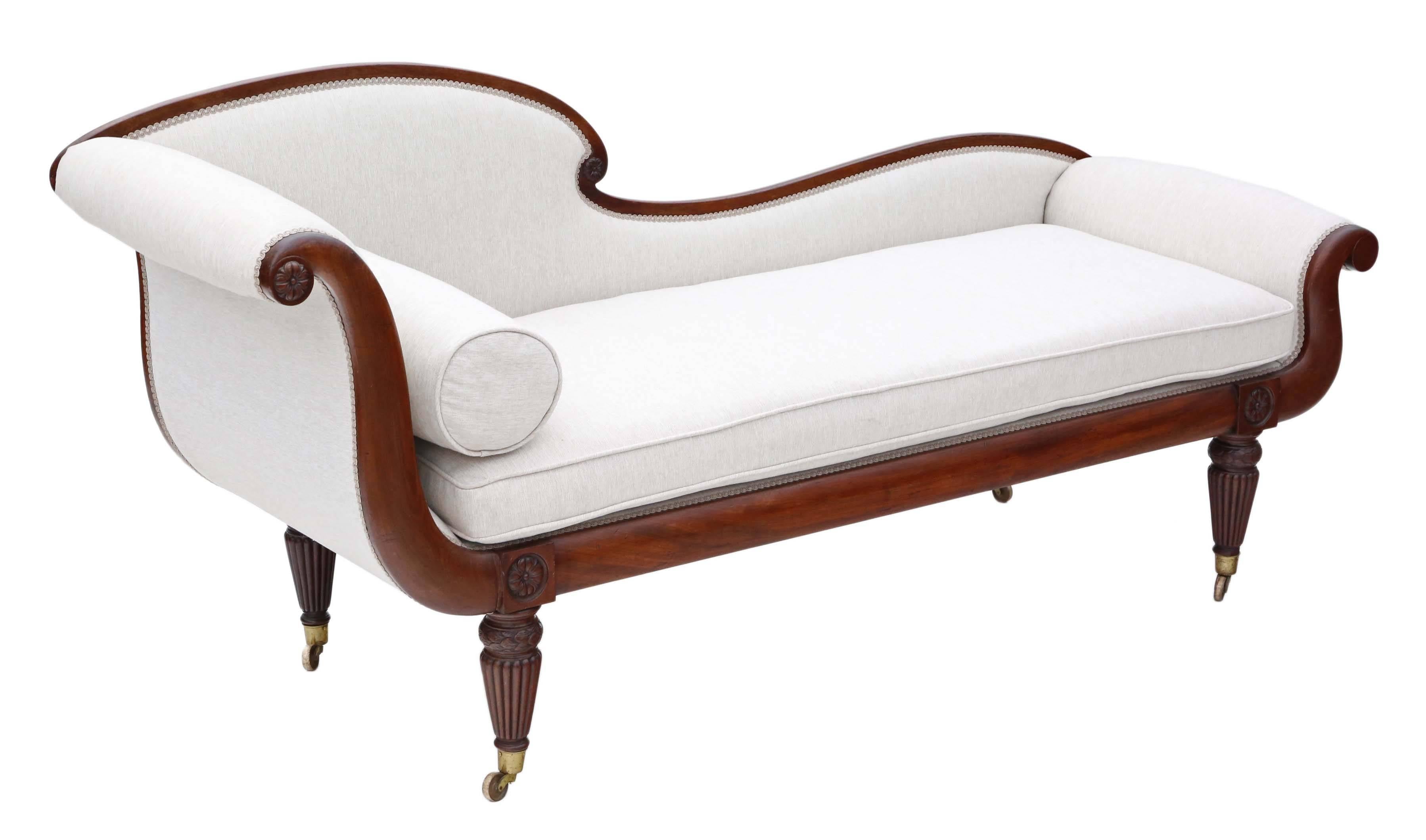 Early 19th Century Antique Quality Regency circa 1825 Mahogany Scroll Arm Chaise Longue Sofa