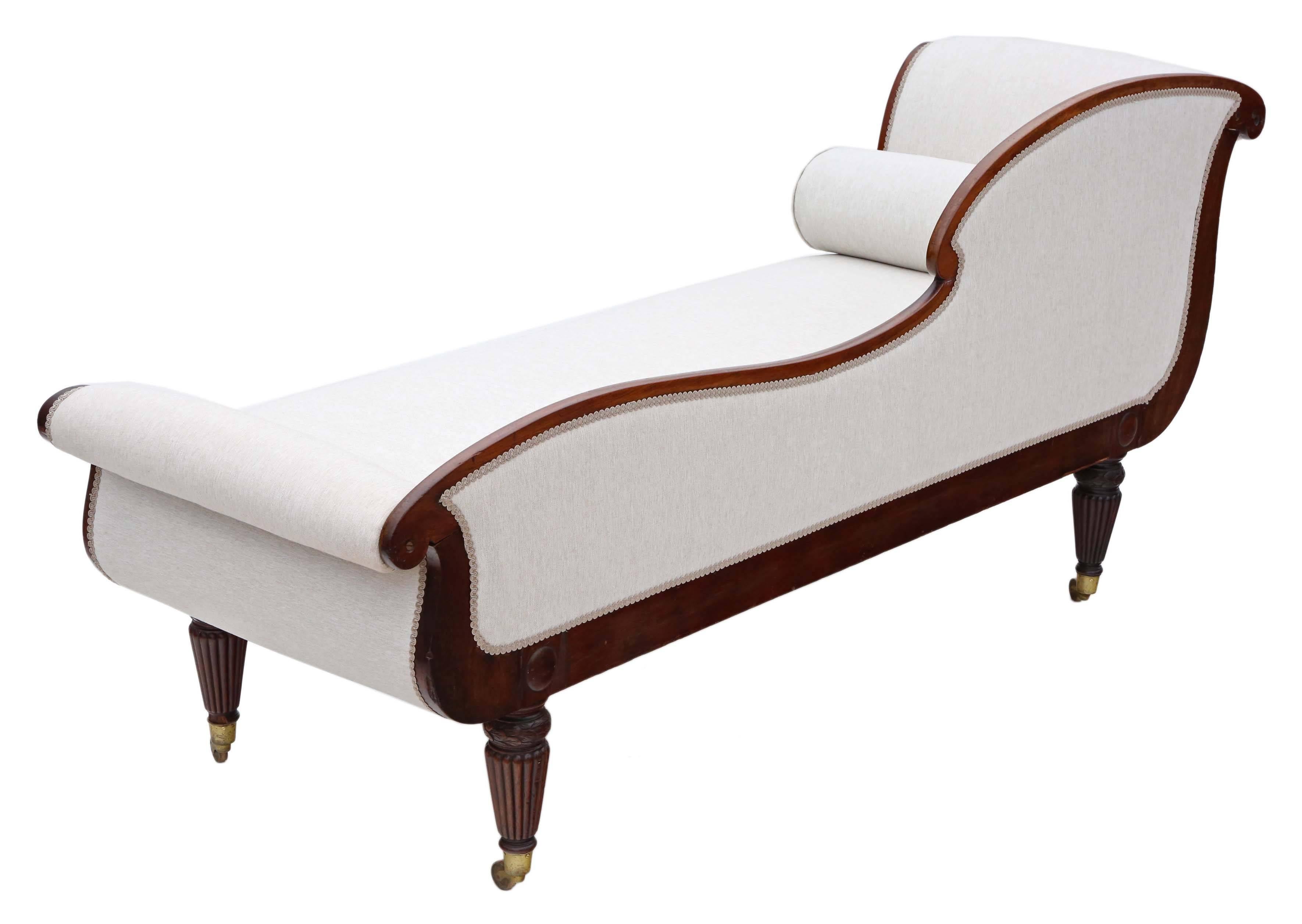 Antique Quality Regency circa 1825 Mahogany Scroll Arm Chaise Longue Sofa 2