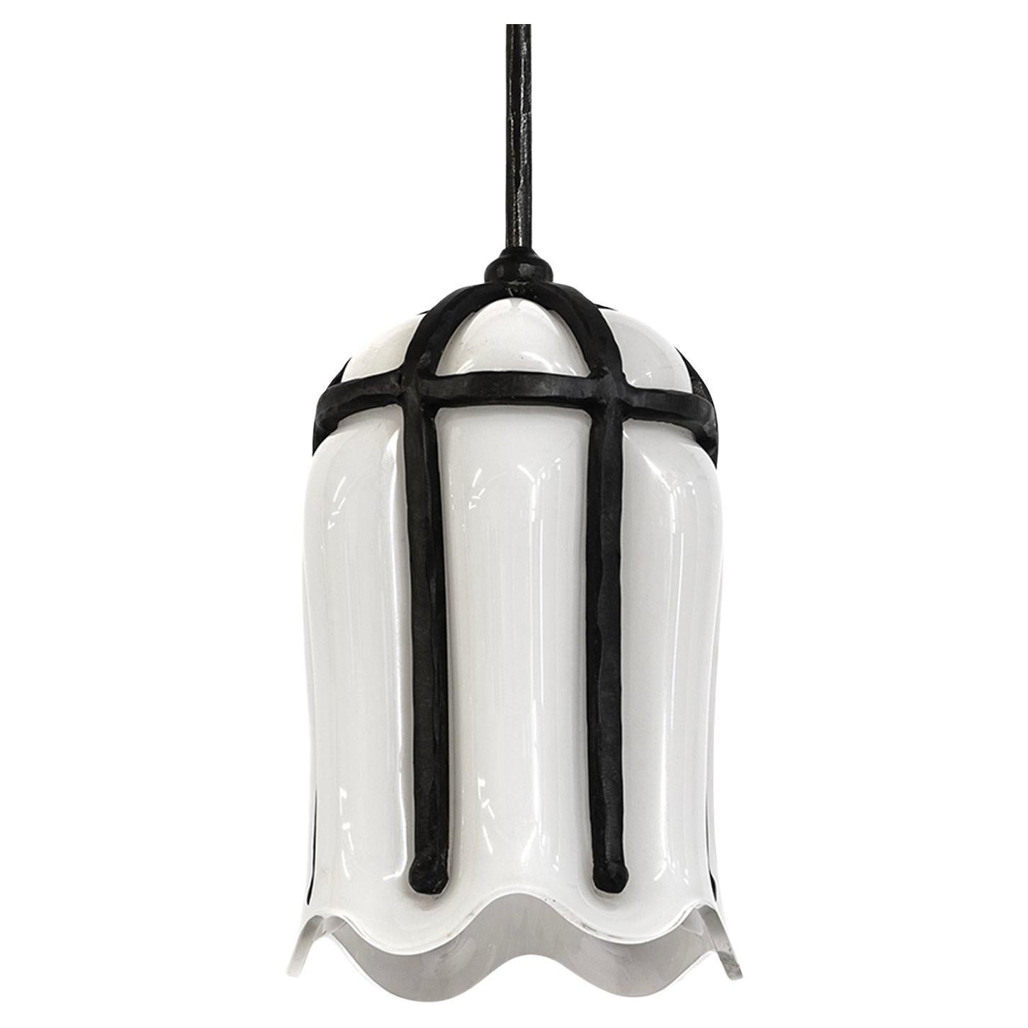 Farol Colgante Escultura Contemporánea de Vidrio Soplado a Mano Acero Ennegrecido