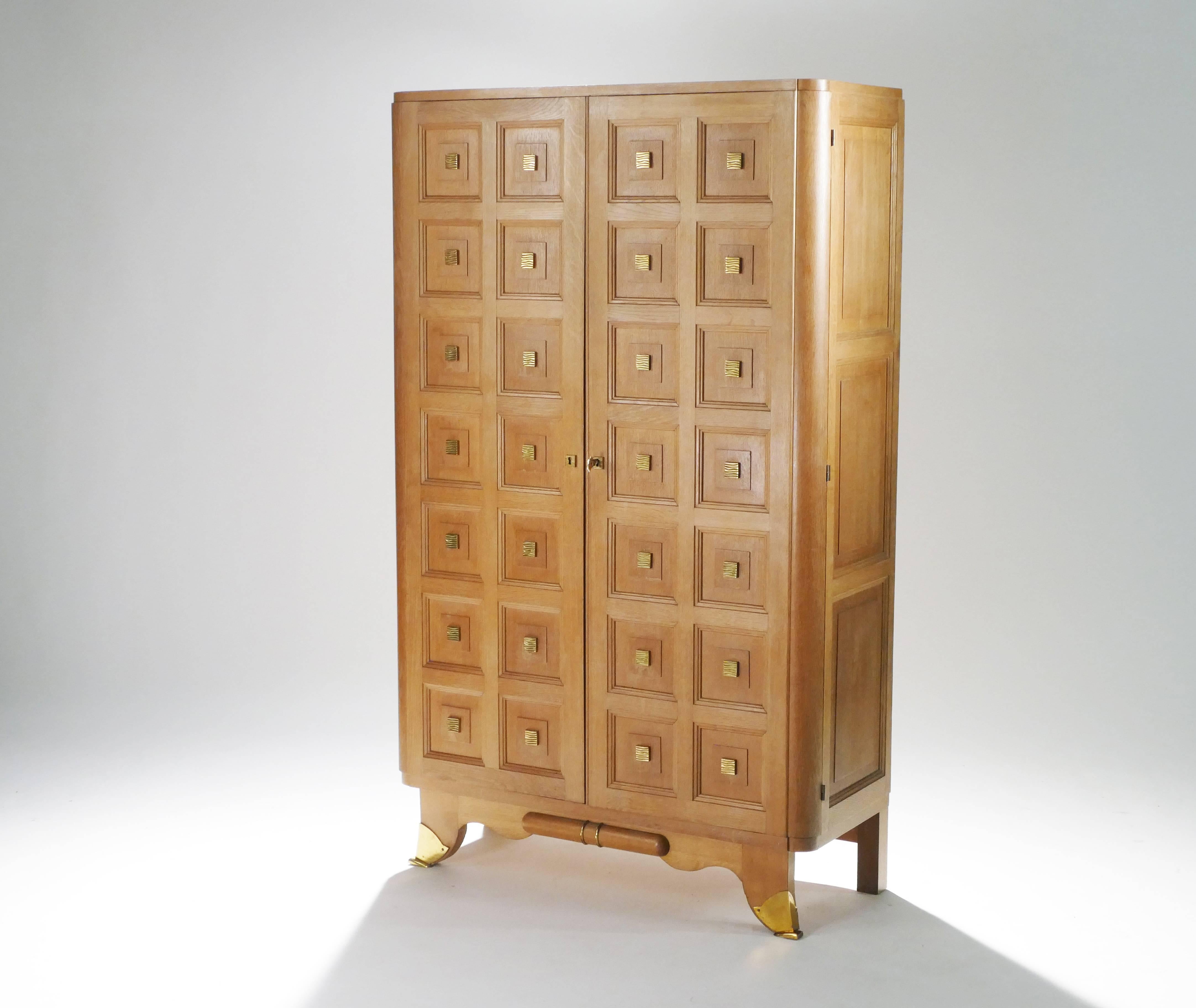 French Art Deco Cabinet, 1940s In Excellent Condition In Paris, IDF