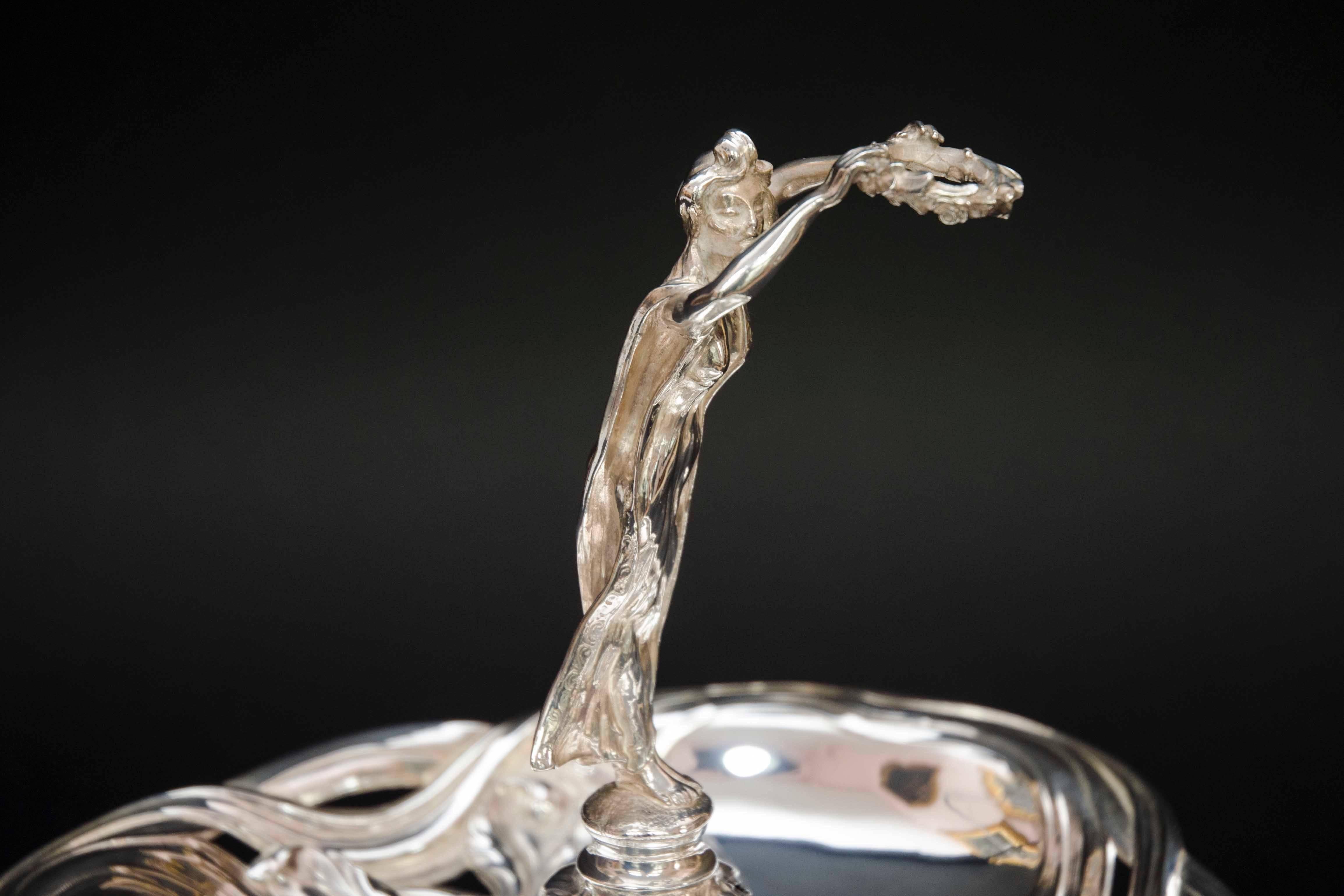 19th Century Art Nouveau Sterling Silver Basket on Piédouche with Woman Crowning, Posen For Sale