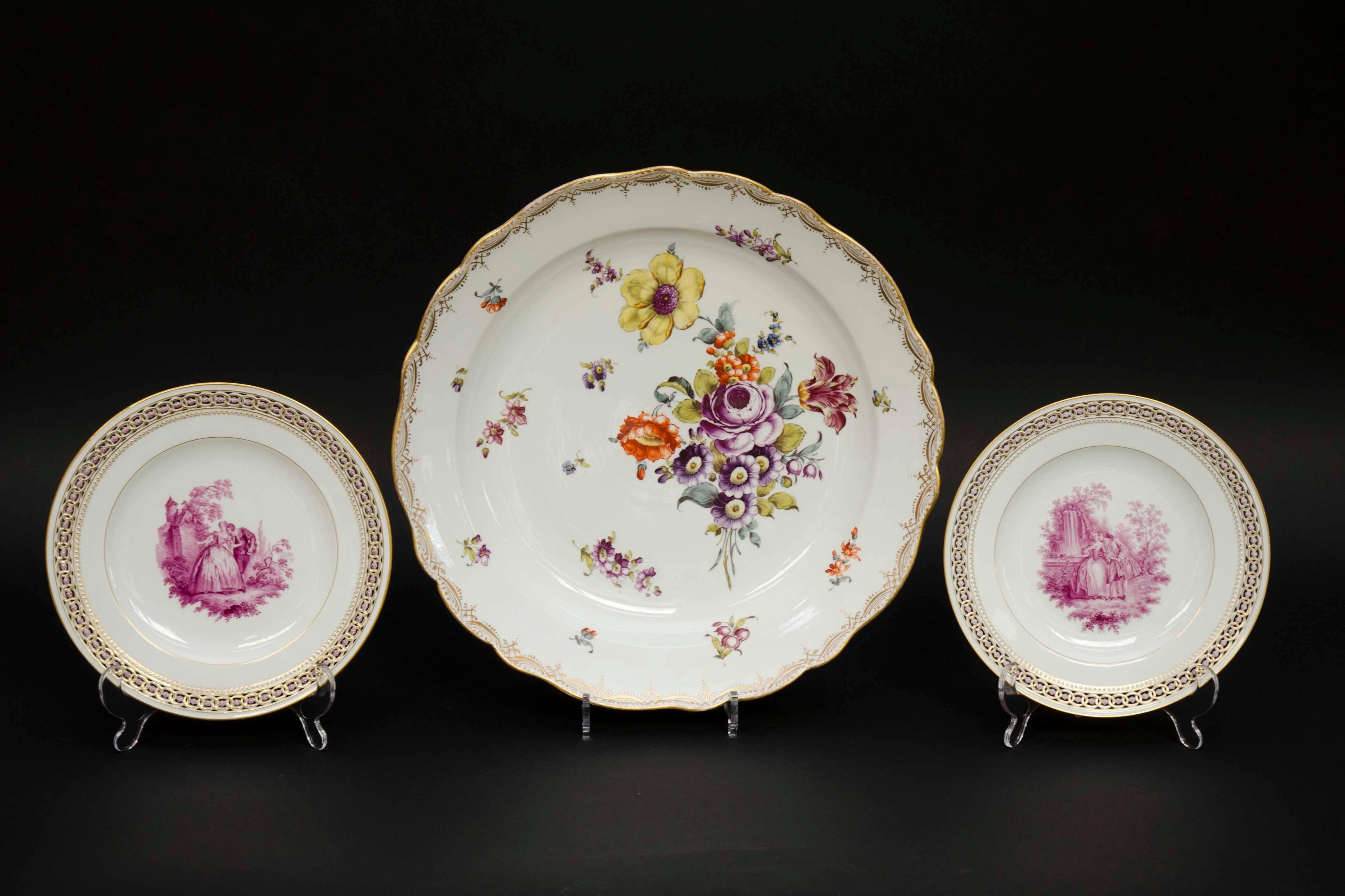 Large 19th Century Meissen Deep Plate with Floral Decoration For Sale 2