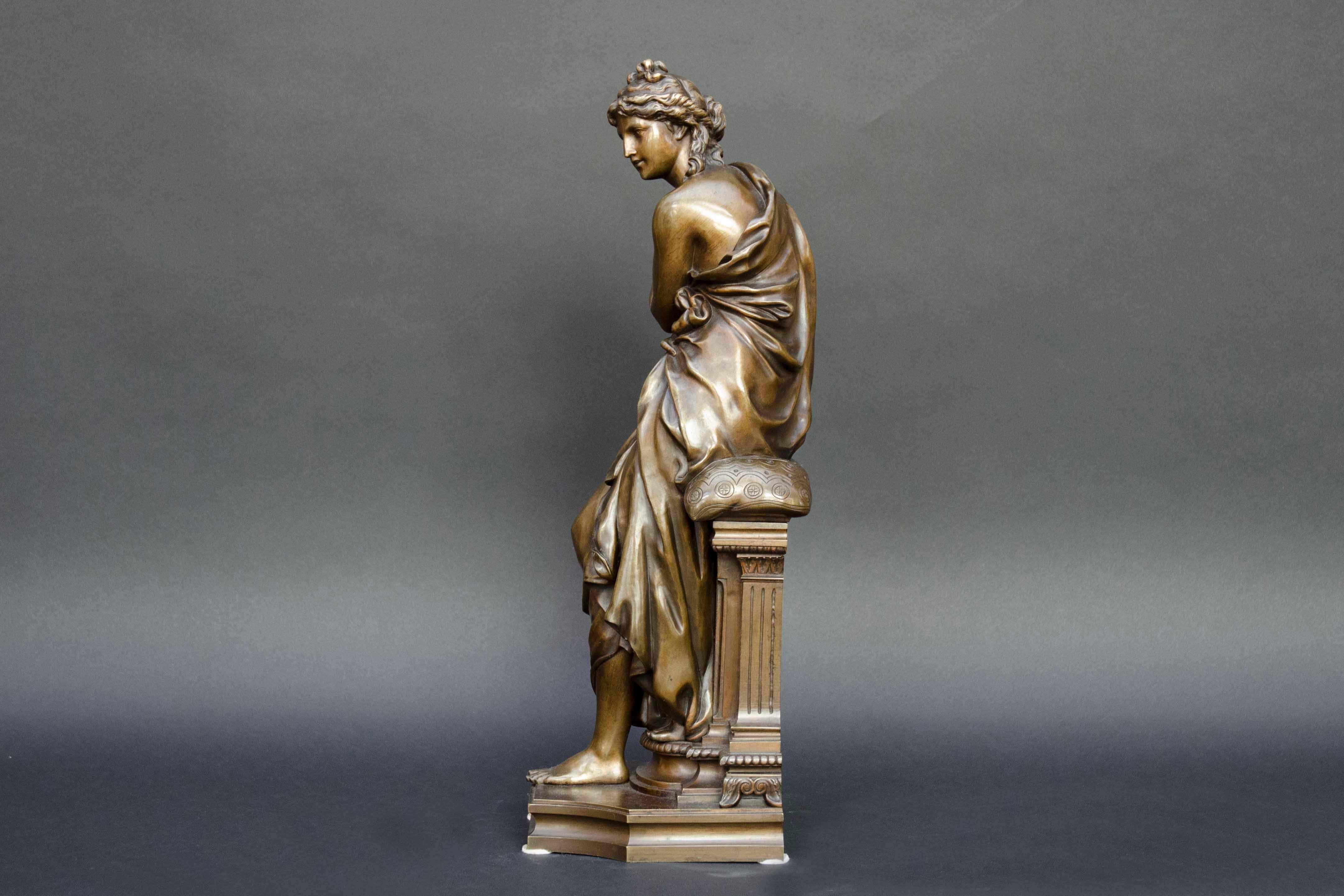 19th Century French Bronze of Woman as an Antique Godess after Etienne Dumaige In Good Condition For Sale In Brussels, BE