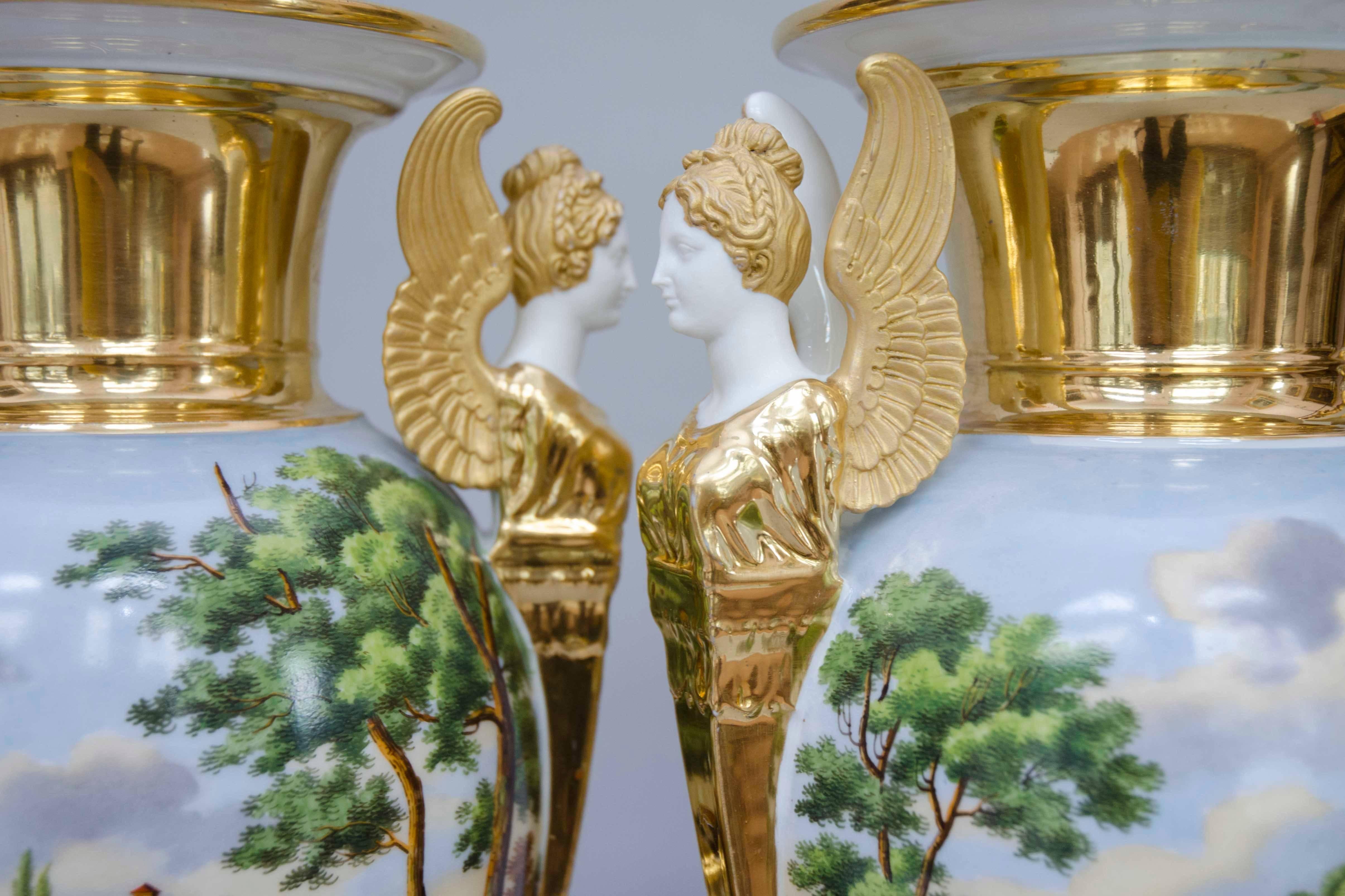 Early 19th Century Pair of Large Egg Shaped Vases, Italian Landscapes, Paris In Excellent Condition For Sale In Brussels, BE