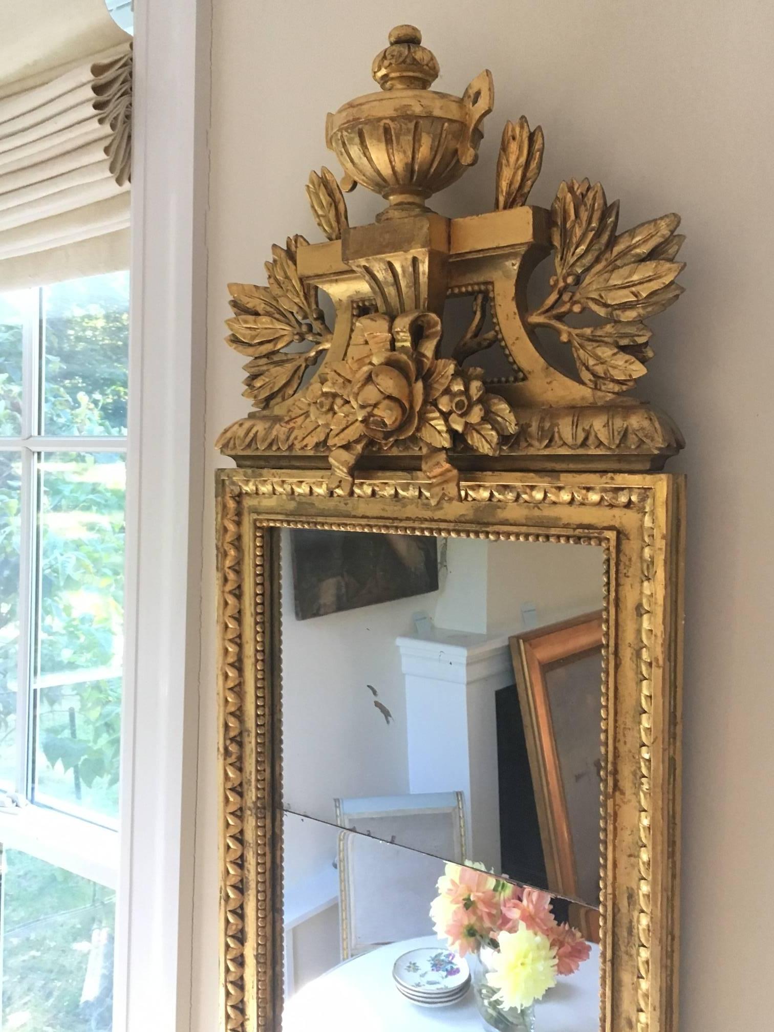 19th Century Swedish Gustavian Style Carved Giltwood Mirror For Sale