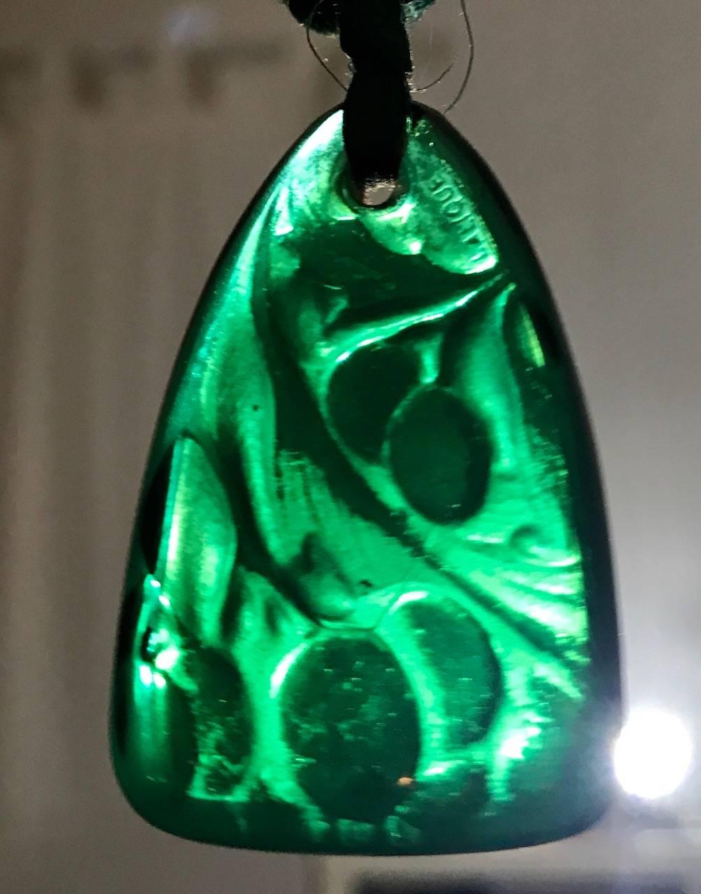 R. Lalique pendant Art Glass Green, 1920 In Good Condition For Sale In Denia, ES