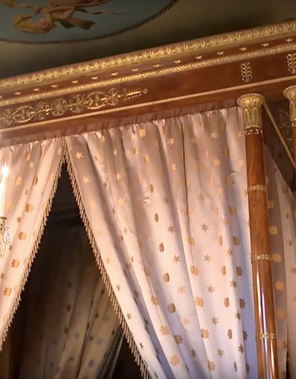 Napoleon Empire 1809 Historic Palais Beauharnais Curtains his personal Bed ! In Good Condition For Sale In Denia, ES