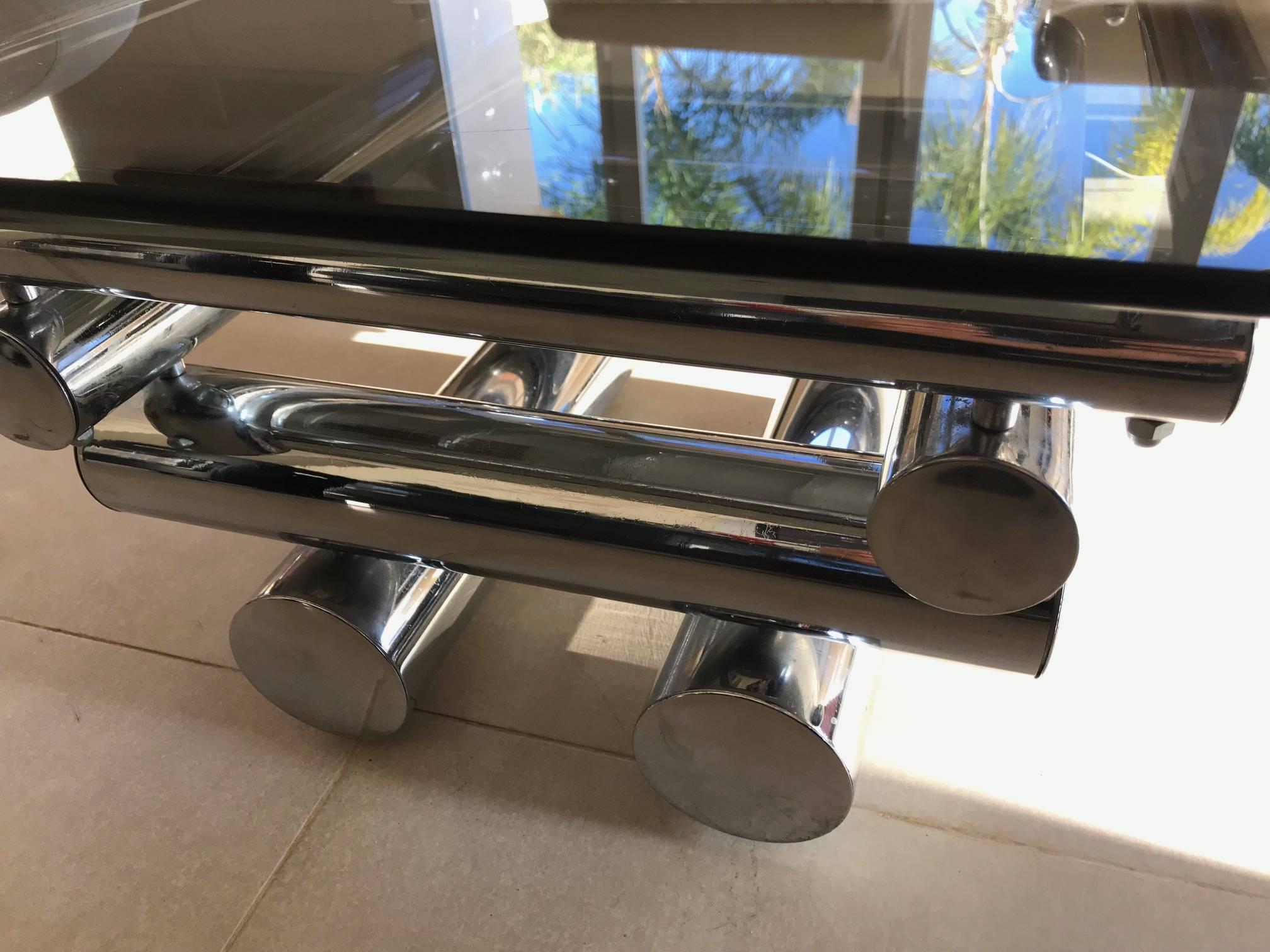 Tiered chrome Metal Small Coffee Table Glass, 1970 In Fair Condition In Denia, ES