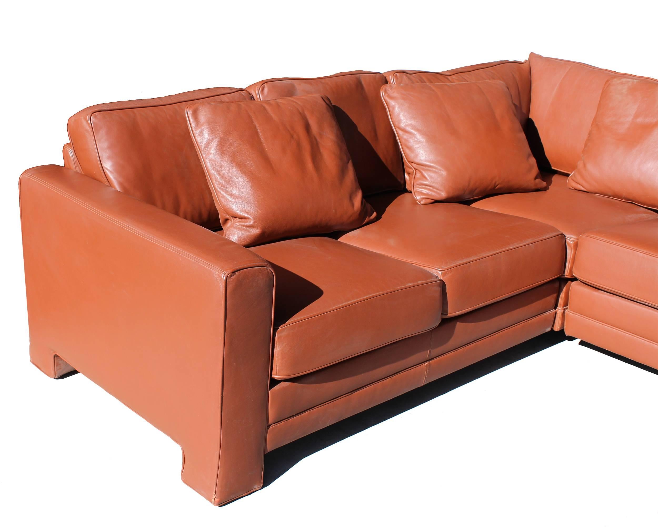 1990 Hans Kaufeld leather sofa
Renowned Austrian furniture maker Hans Kaufeld sofa. Modular furniture in red leather allowing for different combinations.