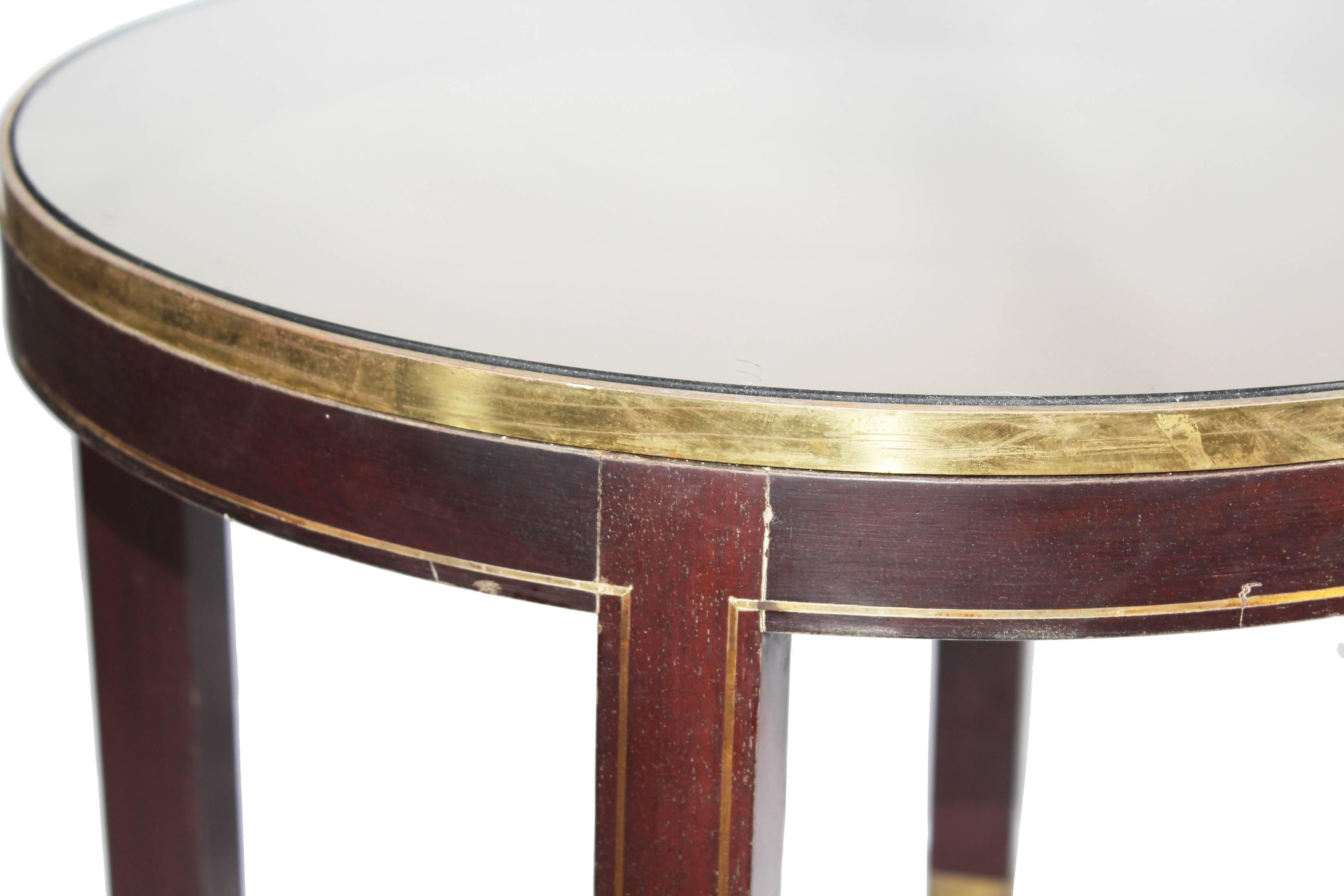 Mid-Century Modern Spanish, 1970s, Pair of Round Mahogany Wood and Brass Side Tables For Sale