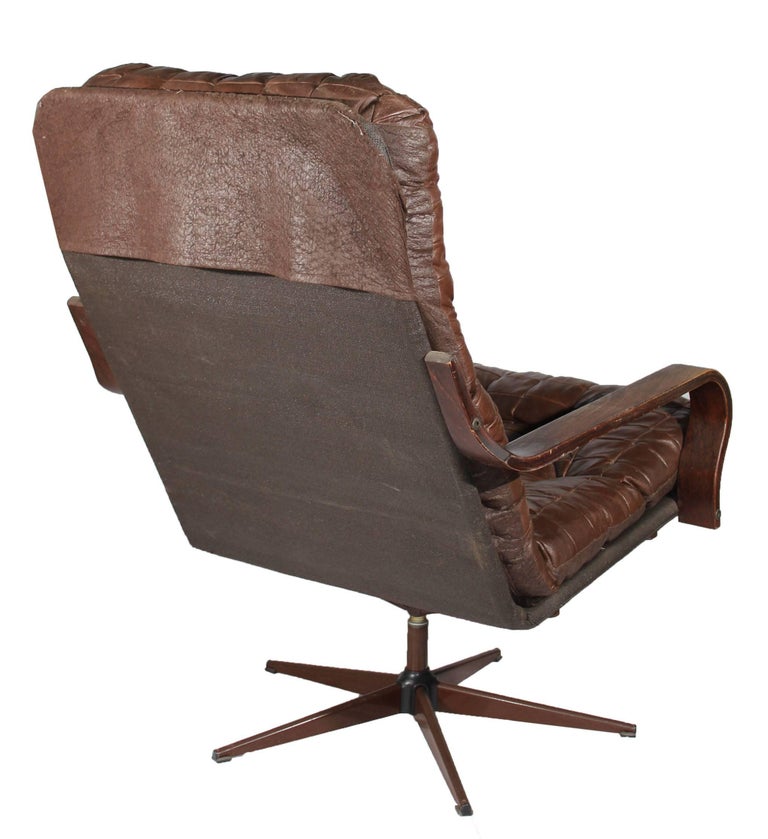 Leather Swivel Armchairs - Spanish 1970s Pair of Leather Swivel