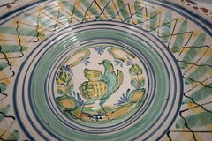 Handbemaltes Keramikwaschbecken im Triana-Stil mit Vogel- und Pflanzenmotiven