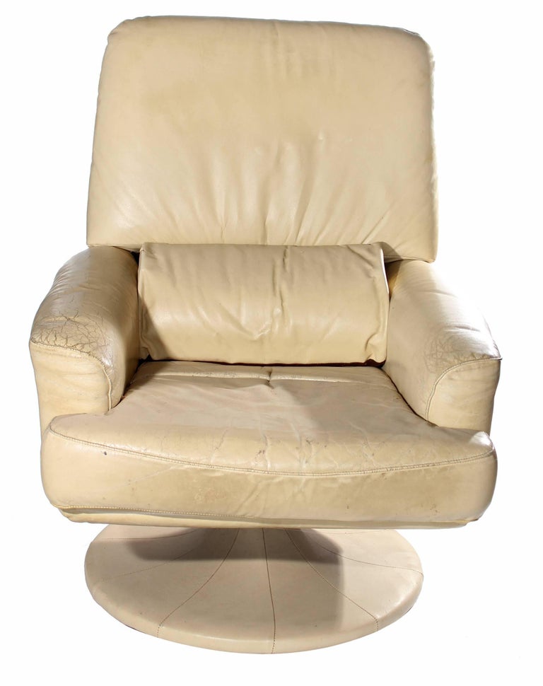 1980s Synthetic Leather Rotating Sofa For Sale at 1stDibs