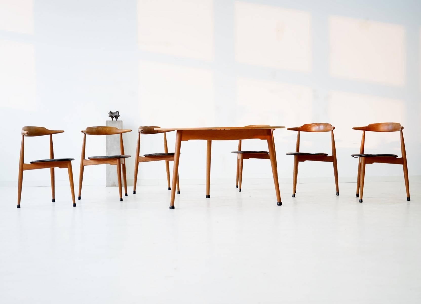 Mid-20th Century Set of Six Heart Dinging Room Chair, Tripod Table, H.J. Wegner Hansen F. Hansen