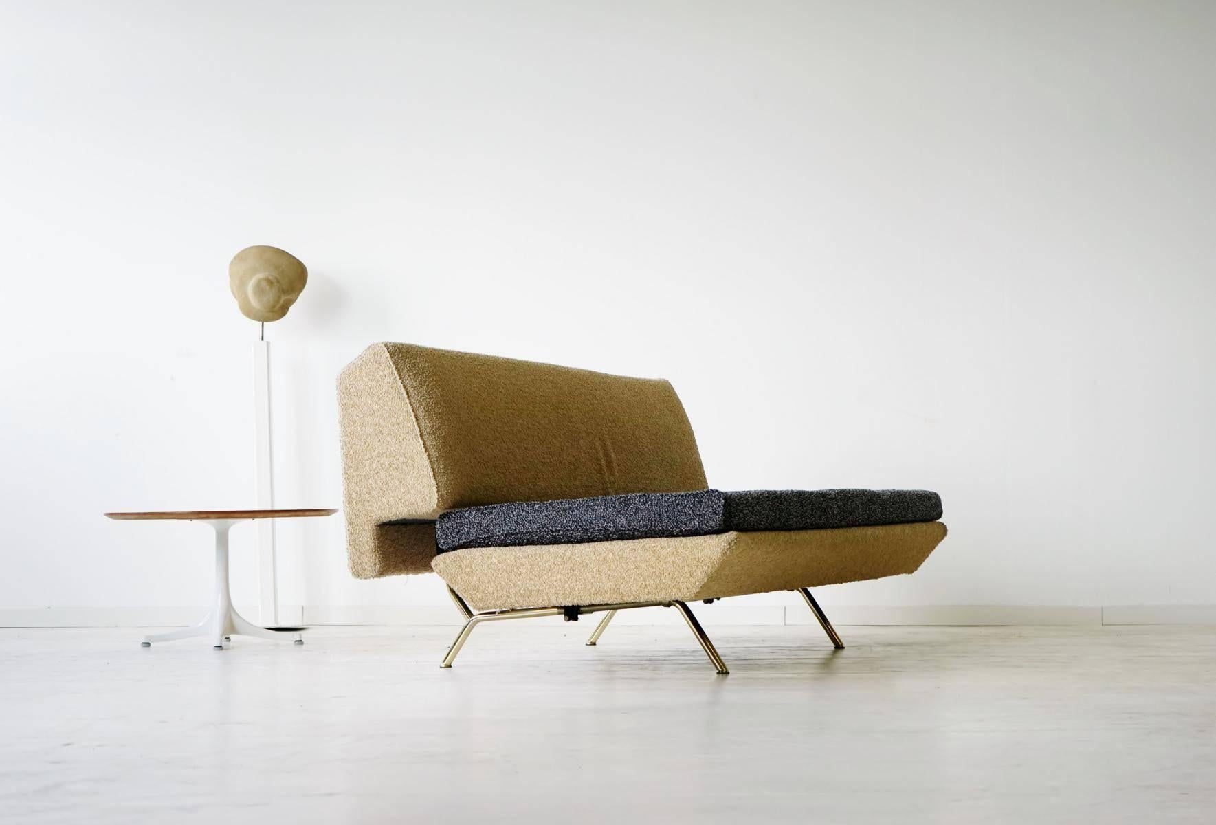 Sleep-O-Matic Lounge-Sofa / Daybed:: 1950er Jahre:: Marco Zanuso für Arflex

Sofa mit Ausziehfunktion zum Schlafen. Praktisches Sofa oder Tagesbett von Marco Zanuso:: 1951. 

Tiefe 90 cm/ 105 cm