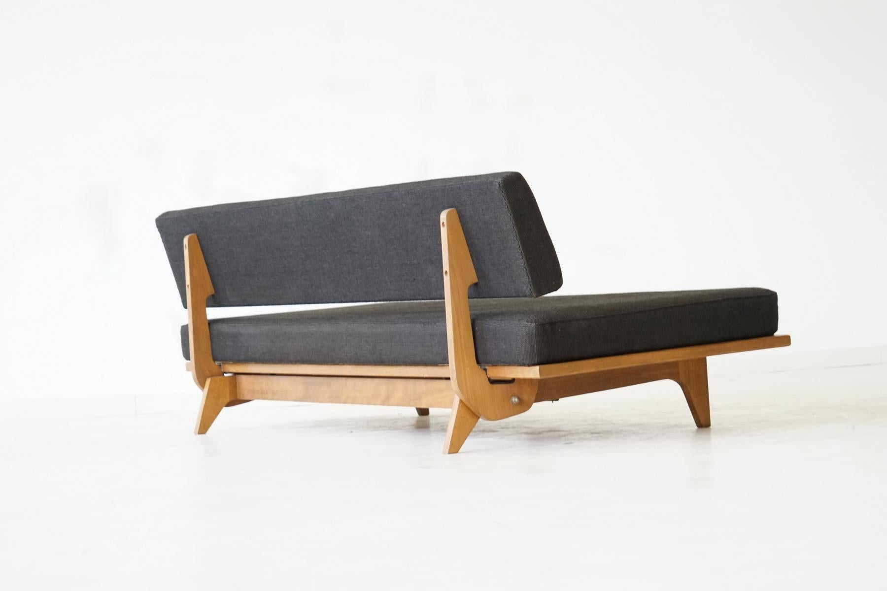 Mid-Century Modern Folding Sofa Daybed No. 700 by Richard Stein for Knoll International, 1947