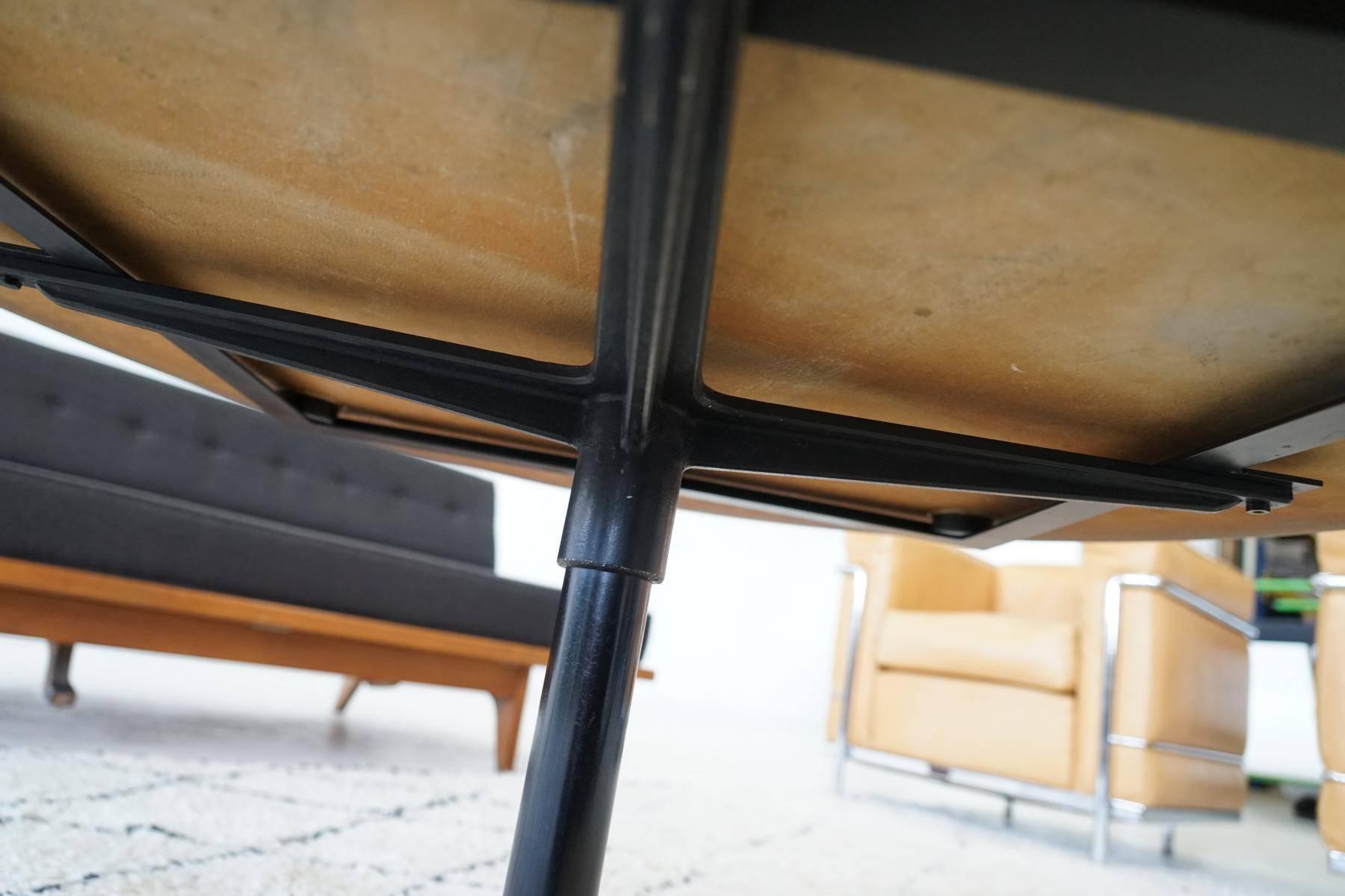 Charles Ray Eames Marmor-Couchtisch Beistelltisch Aluminiumgruppe Couch-Tisch im Zustand „Gut“ im Angebot in Telgte, DE