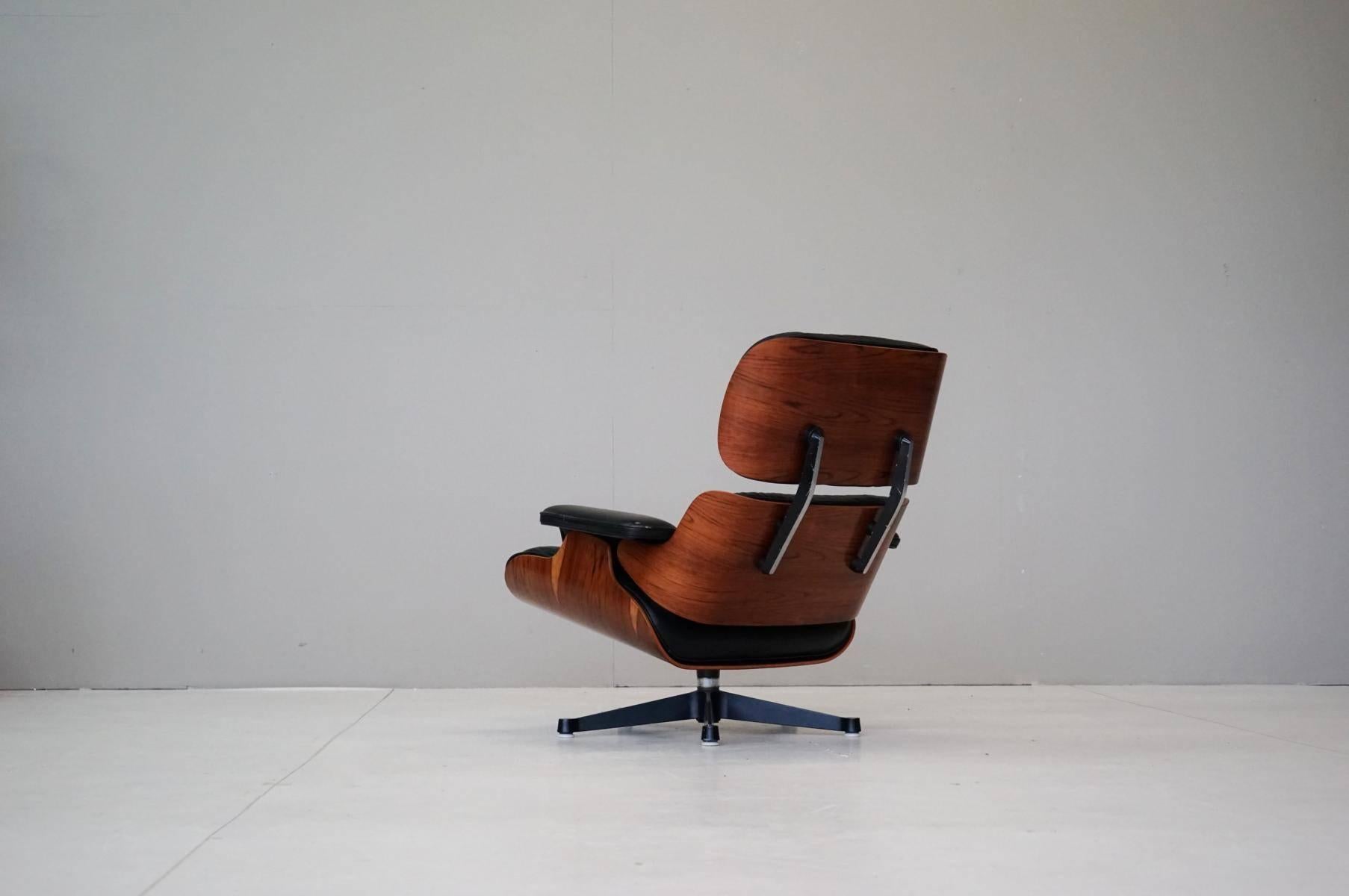 German Charles Eames Original Lounge Chair Herman Miller Leather Rosewood Armchair