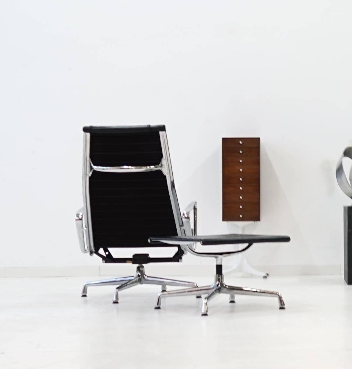 Mid-20th Century EA 124 + 125 Vitra Lounge Chair by Charles & Ray Eames